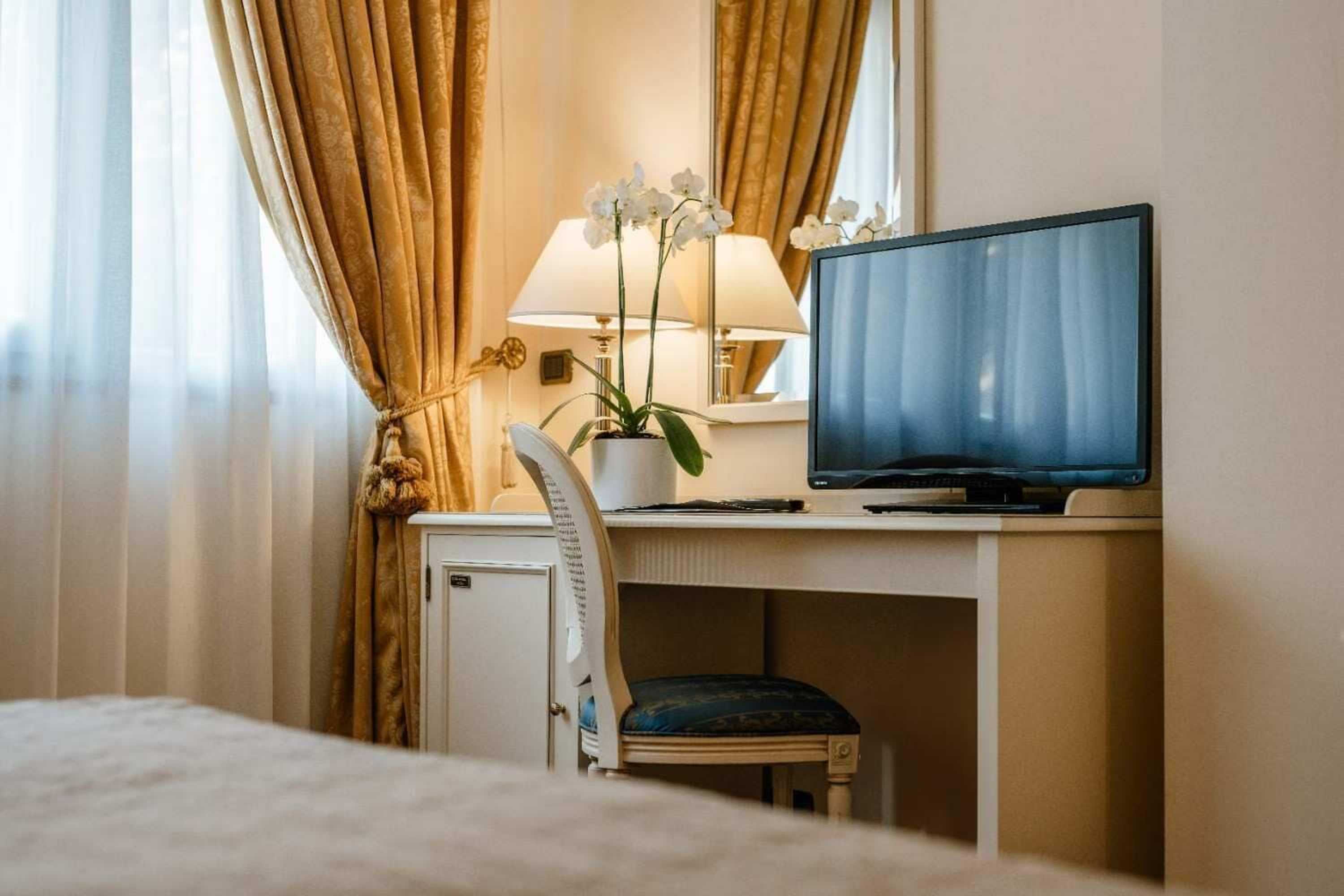 Gift card for Hotel Savoy Palace Gift card for Hotel Savoy Palace