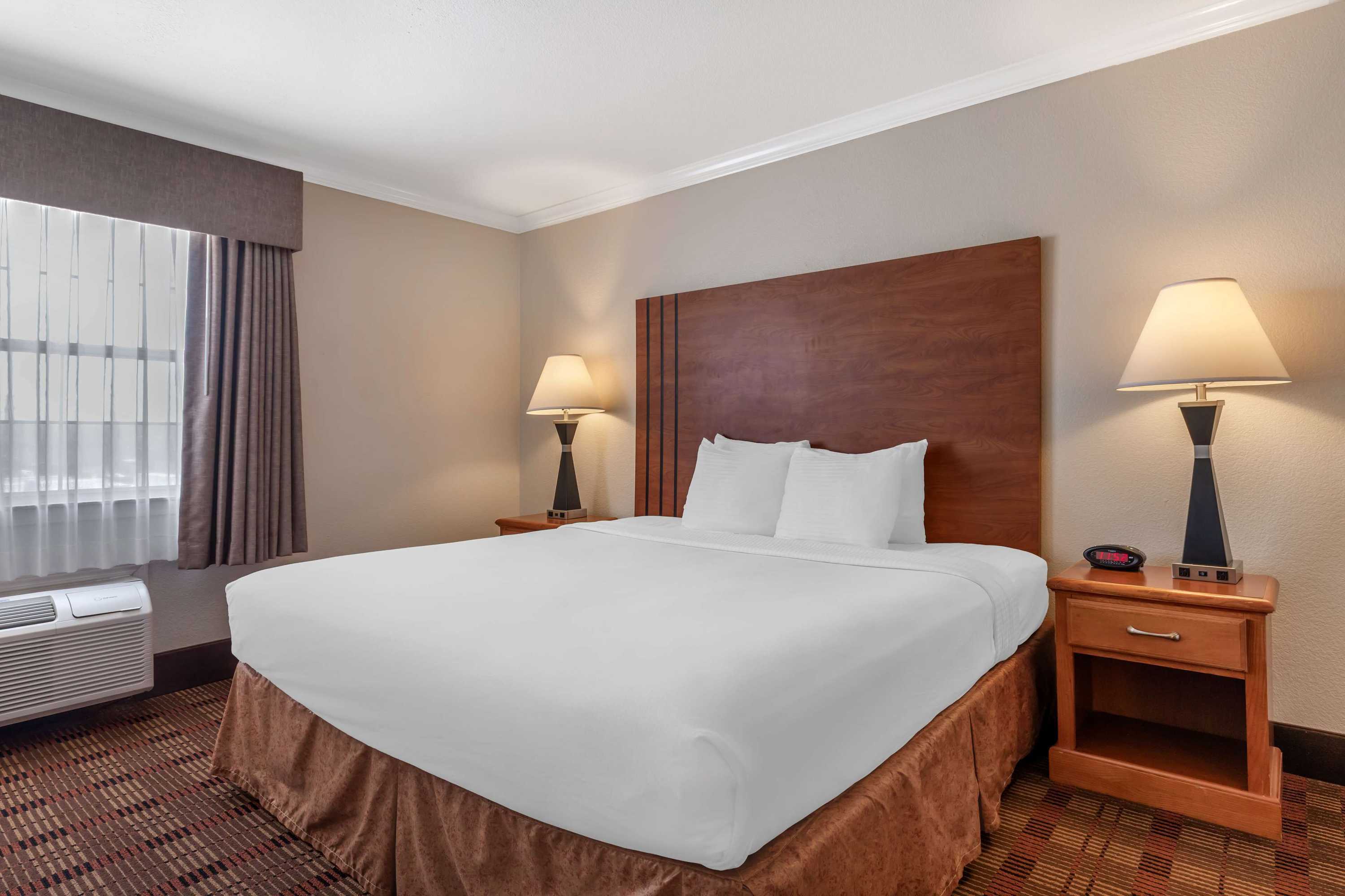 Gift card for Best Western Club House Inn & Suites Gift card for Best Western Club House Inn & Suites