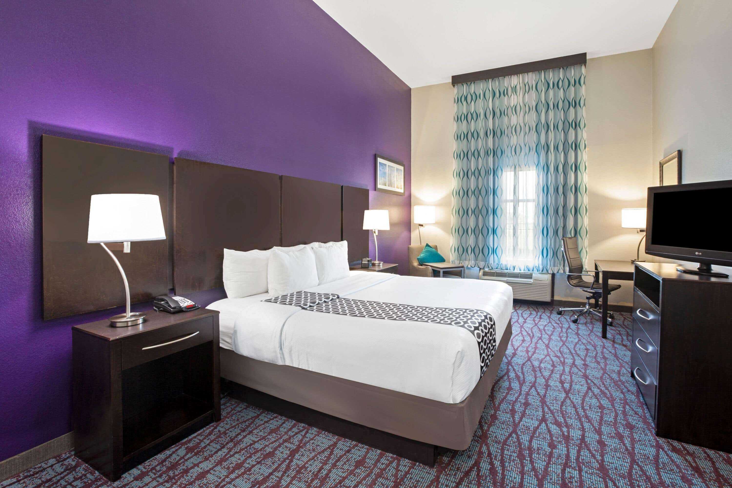 Gift card for La Quinta Inn & Suites by Wyndham Pasadena North Gift card for La Quinta Inn & Suites by Wyndham Pasadena North