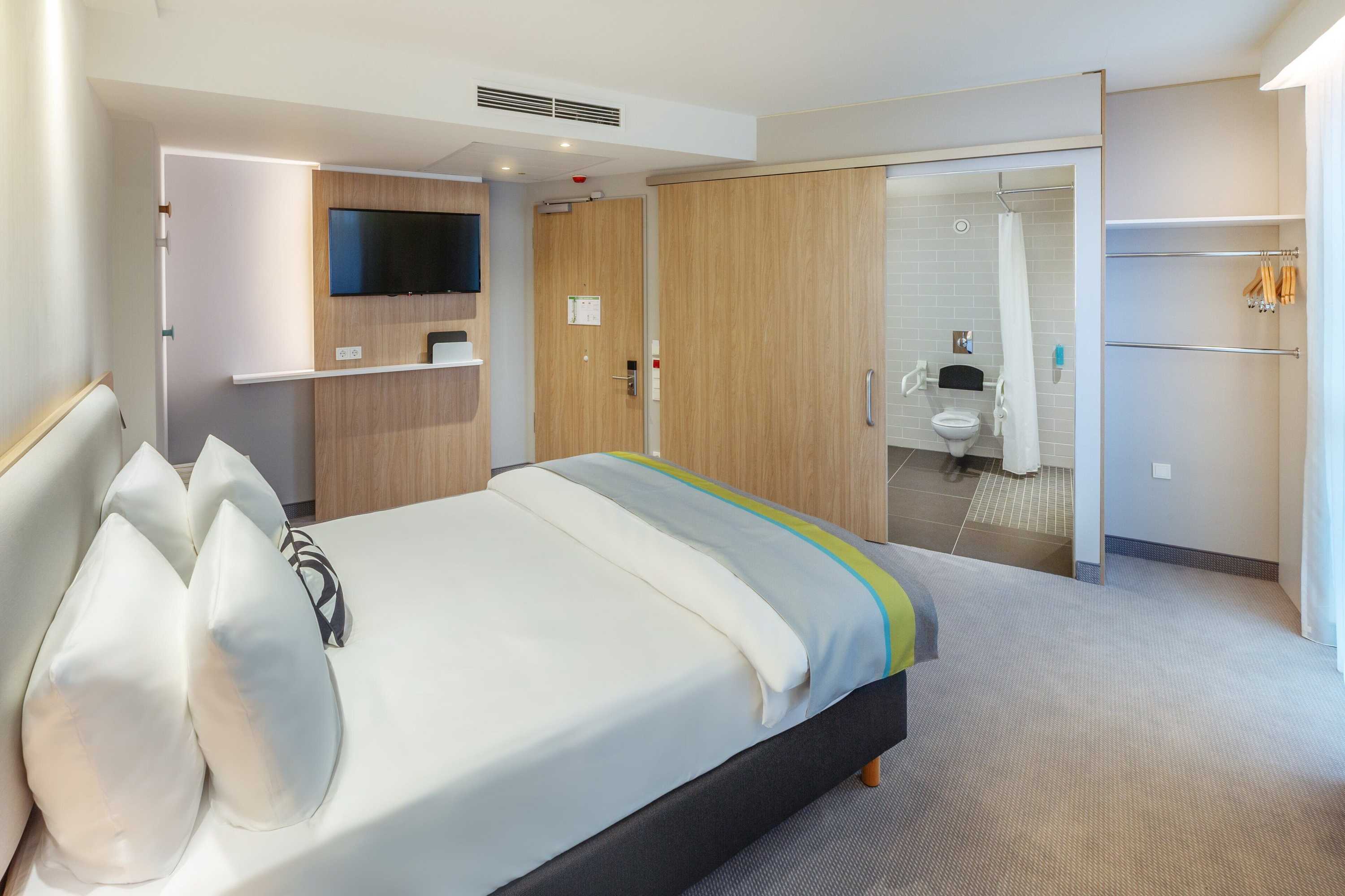 Gift card for Holiday Inn Express Erlangen by Ihg Gift card for Holiday Inn Express Erlangen by Ihg