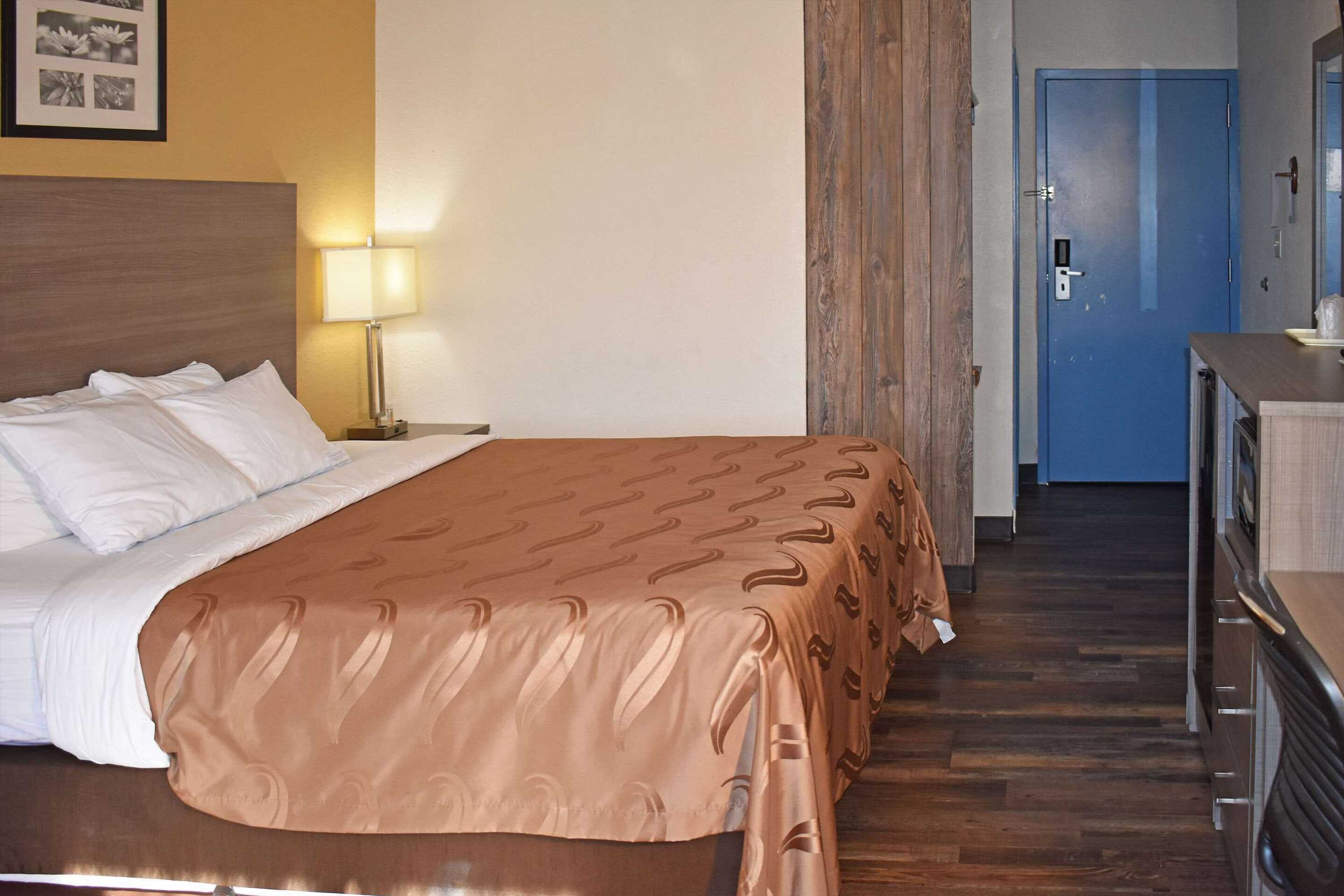 Gift card for Quality Inn & Suites Kearneysville - Martinsburg Gift card for Quality Inn & Suites Kearneysville - Martinsburg