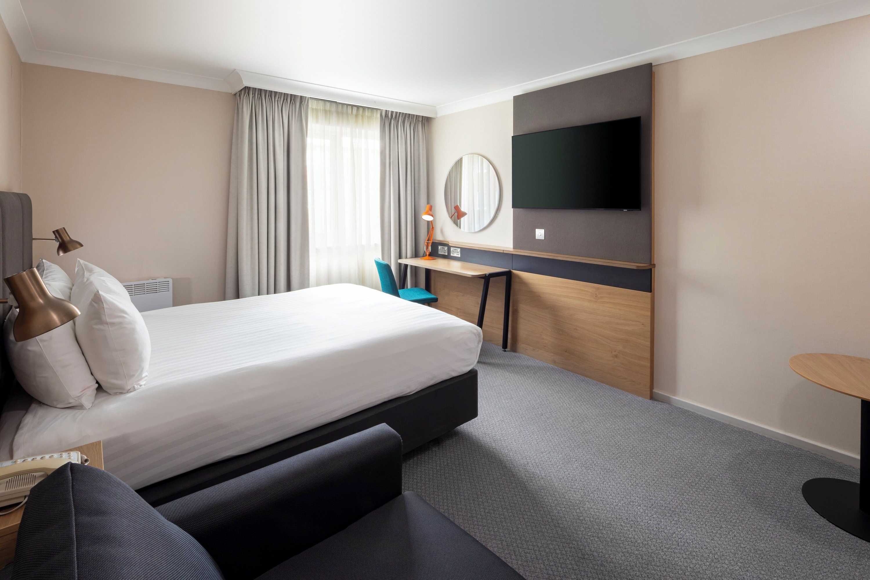 Gift card for Holiday Inn Reading South M4 Jct11 by Ihg Gift card for Holiday Inn Reading South M4 Jct11 by Ihg