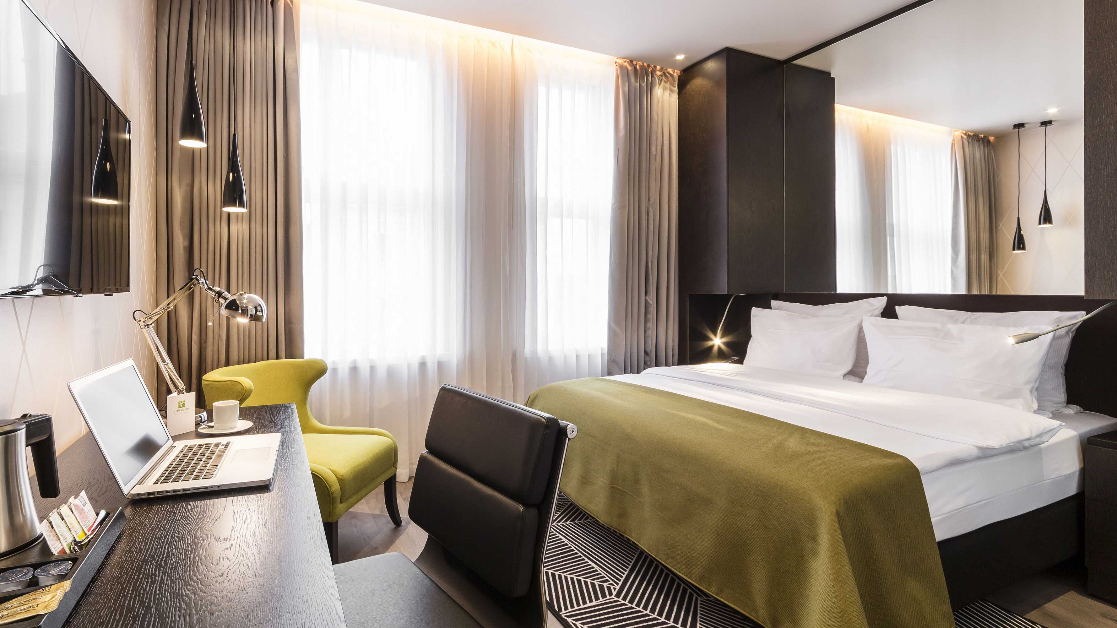 Gift card for Holiday Inn Dresden - Am Zwinger by Ihg Gift card for Holiday Inn Dresden - Am Zwinger by Ihg