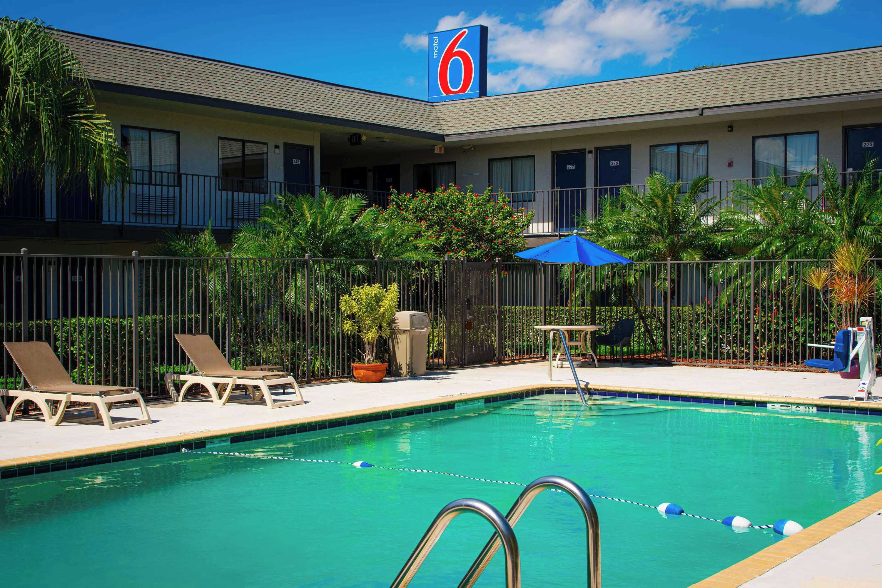 Gift card for Motel 6-Lantana West Palm Beach, FL Gift card for Motel 6-Lantana West Palm Beach, FL