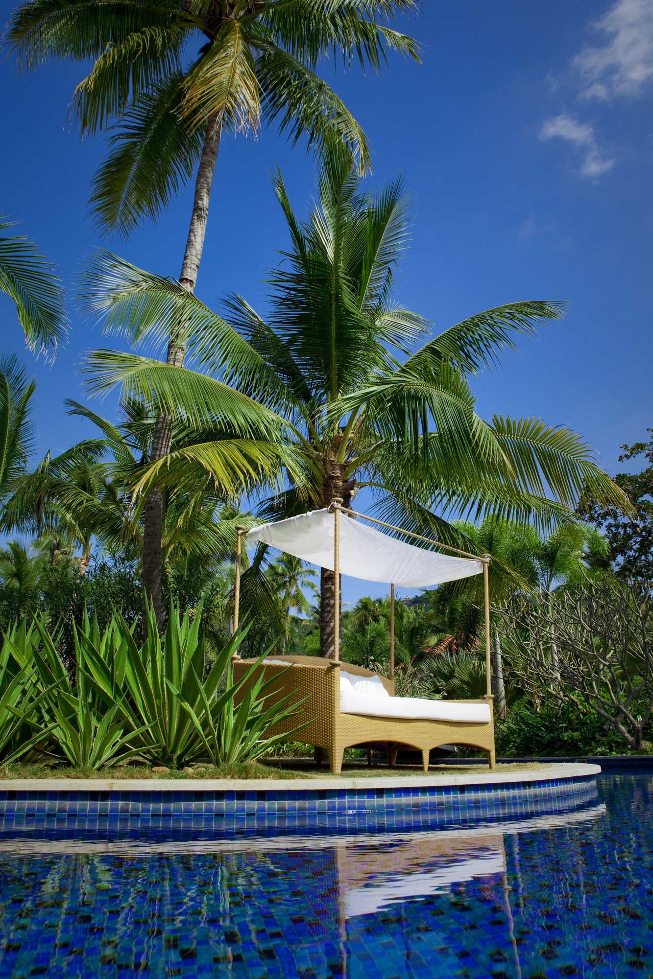 Gift card for Banyan Tree Sanya - Private Beach, Breakfast to 1pm Gift card for Banyan Tree Sanya - Private Beach, Breakfast to 1pm