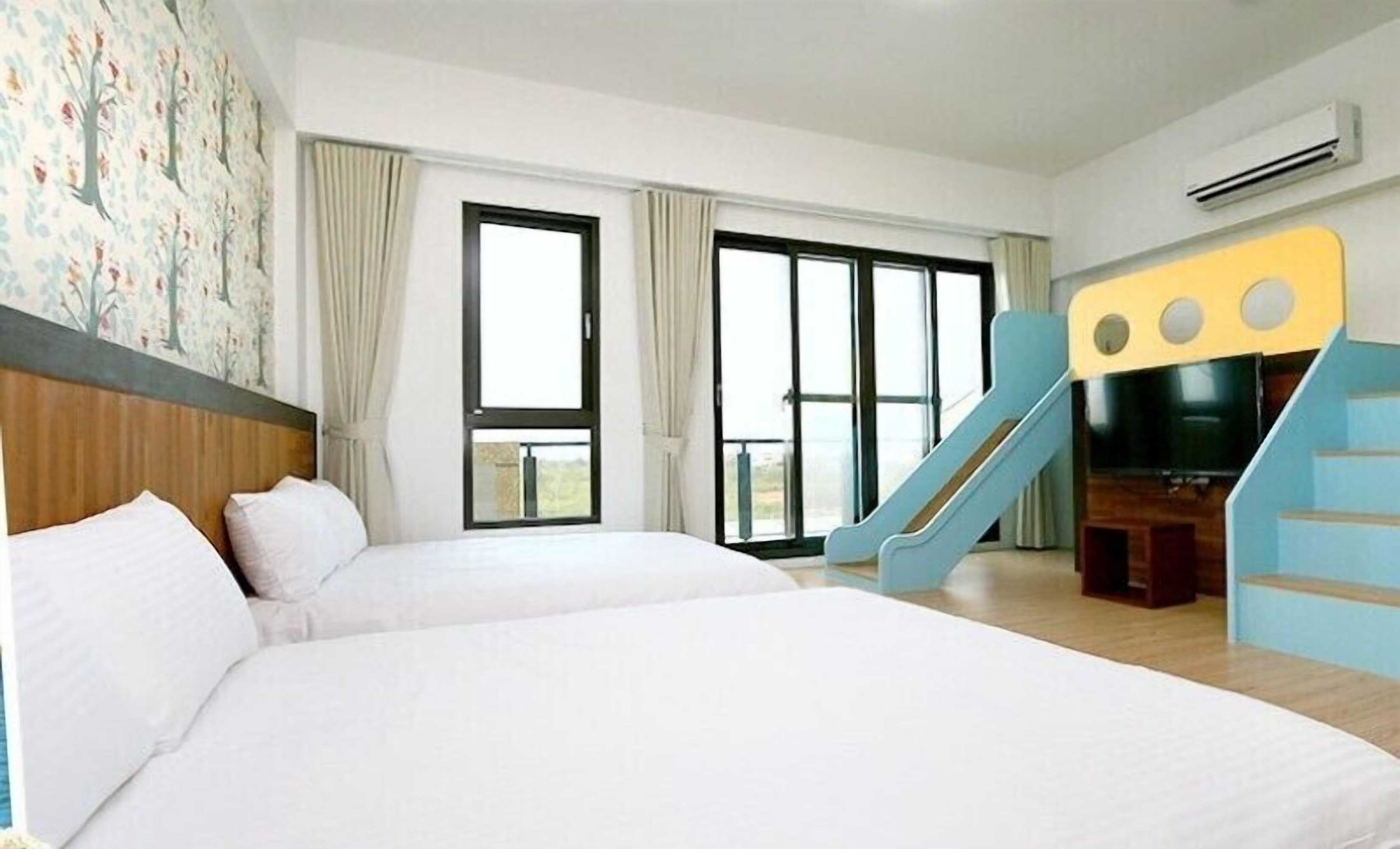 Gift card for Meet Love at Pacific Ocean Turtle Island B&b