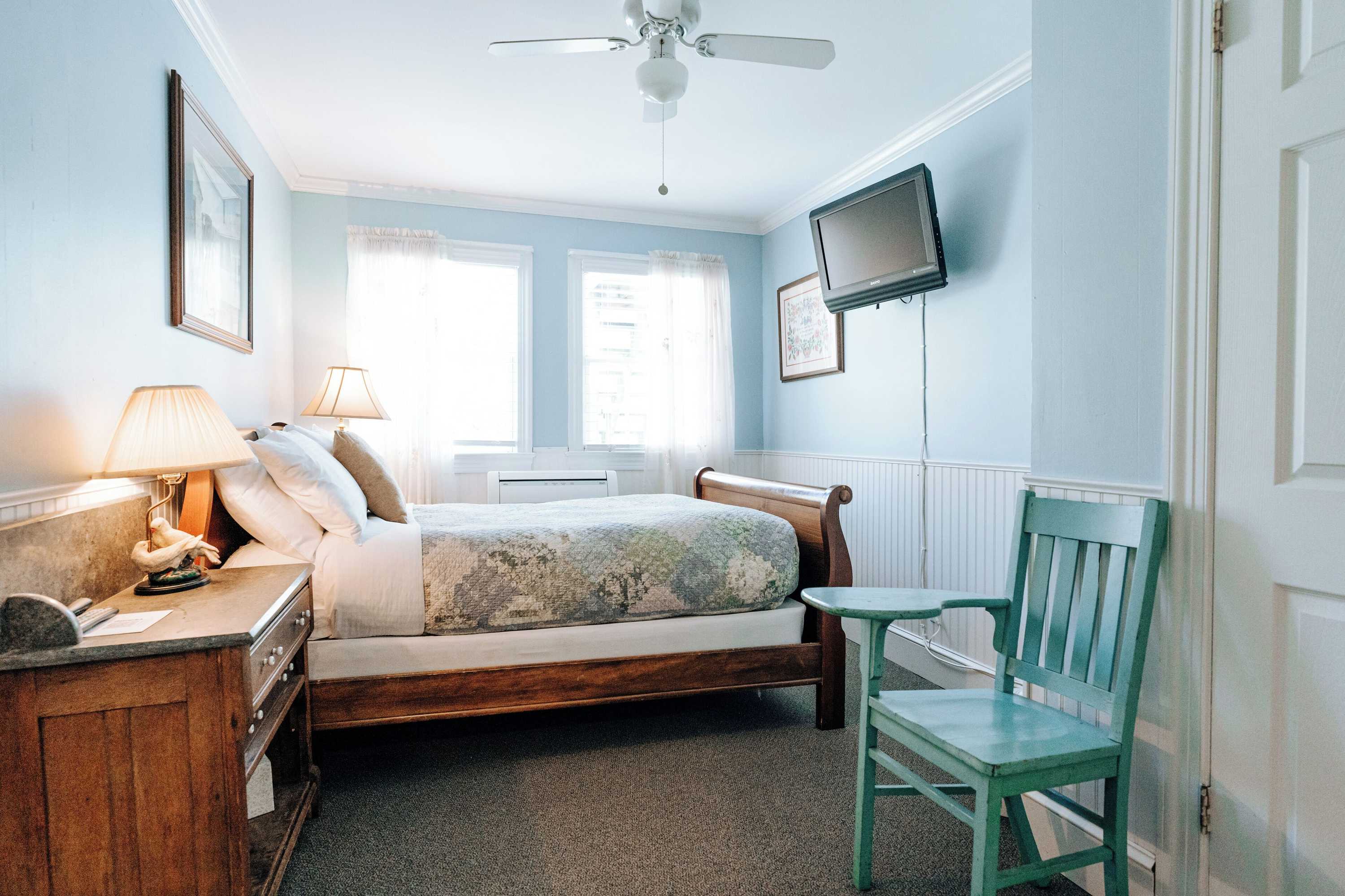 Gift card for Hollyhedge Estate