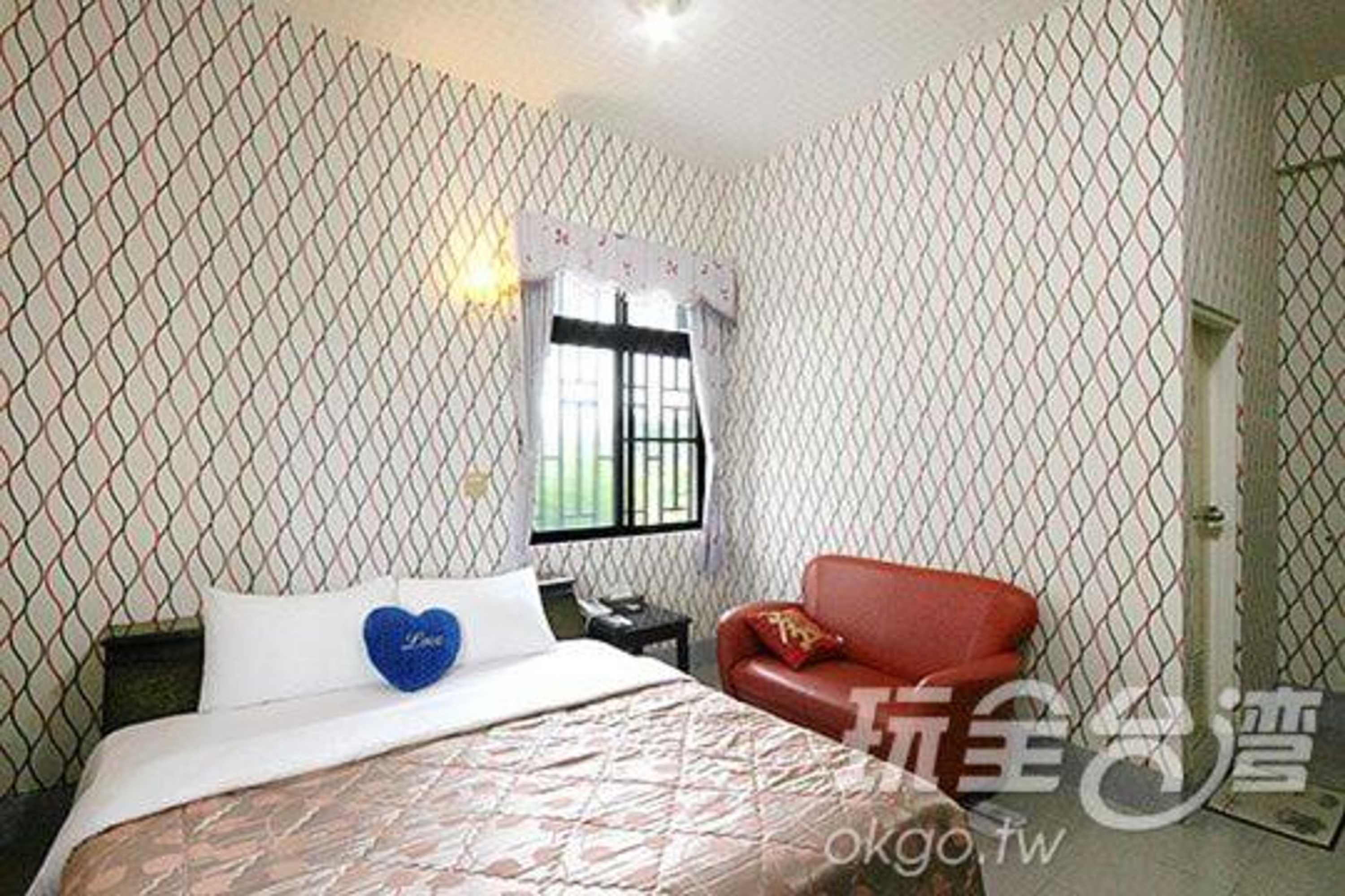 Gift card for Reny Lake Warm Hostel