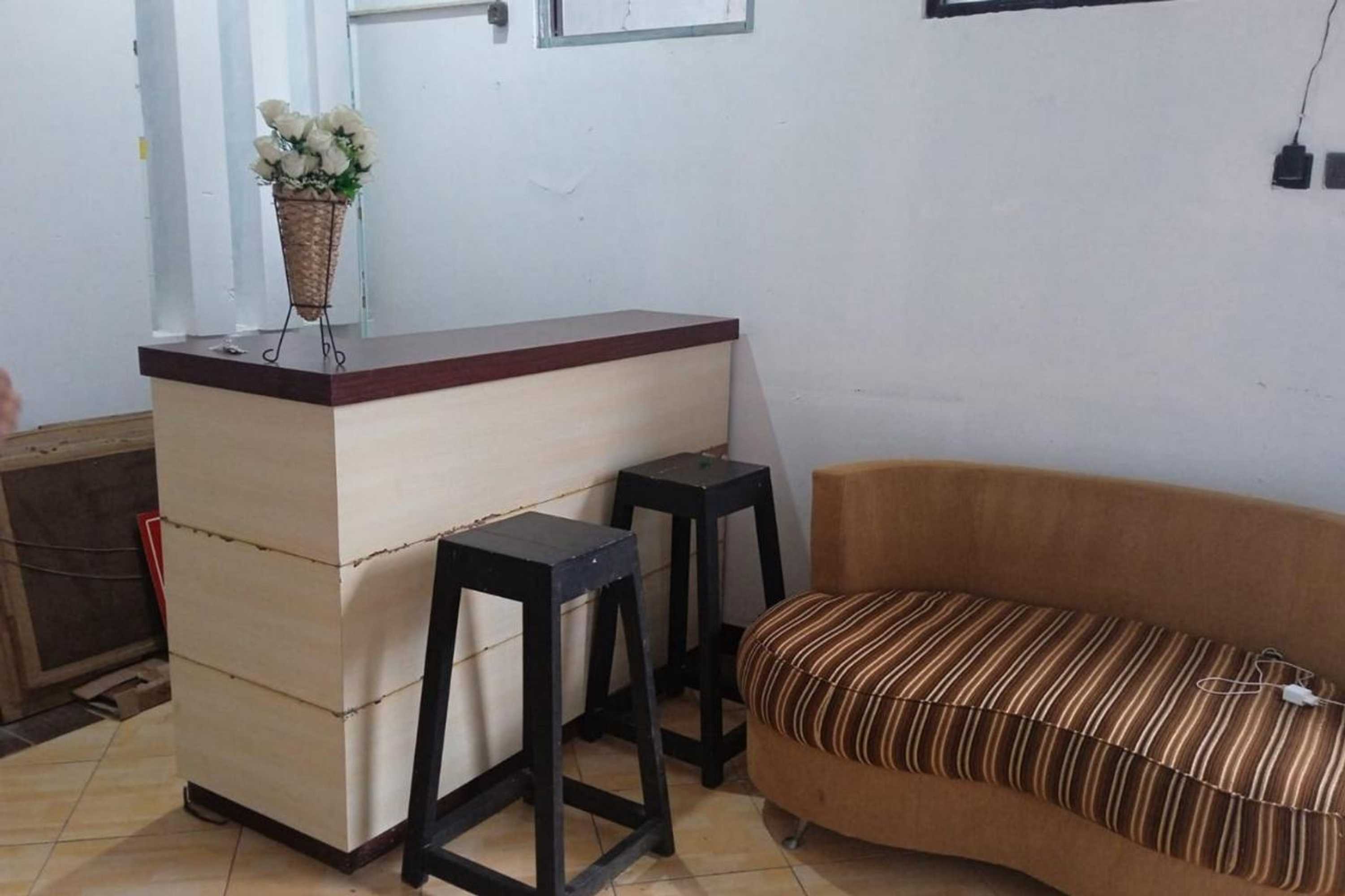 Gift card for Gorland Hostel Near Gor Satria Purwokerto Mitra Reddoorz Gift card for Gorland Hostel Near Gor Satria Purwokerto Mitra Reddoorz