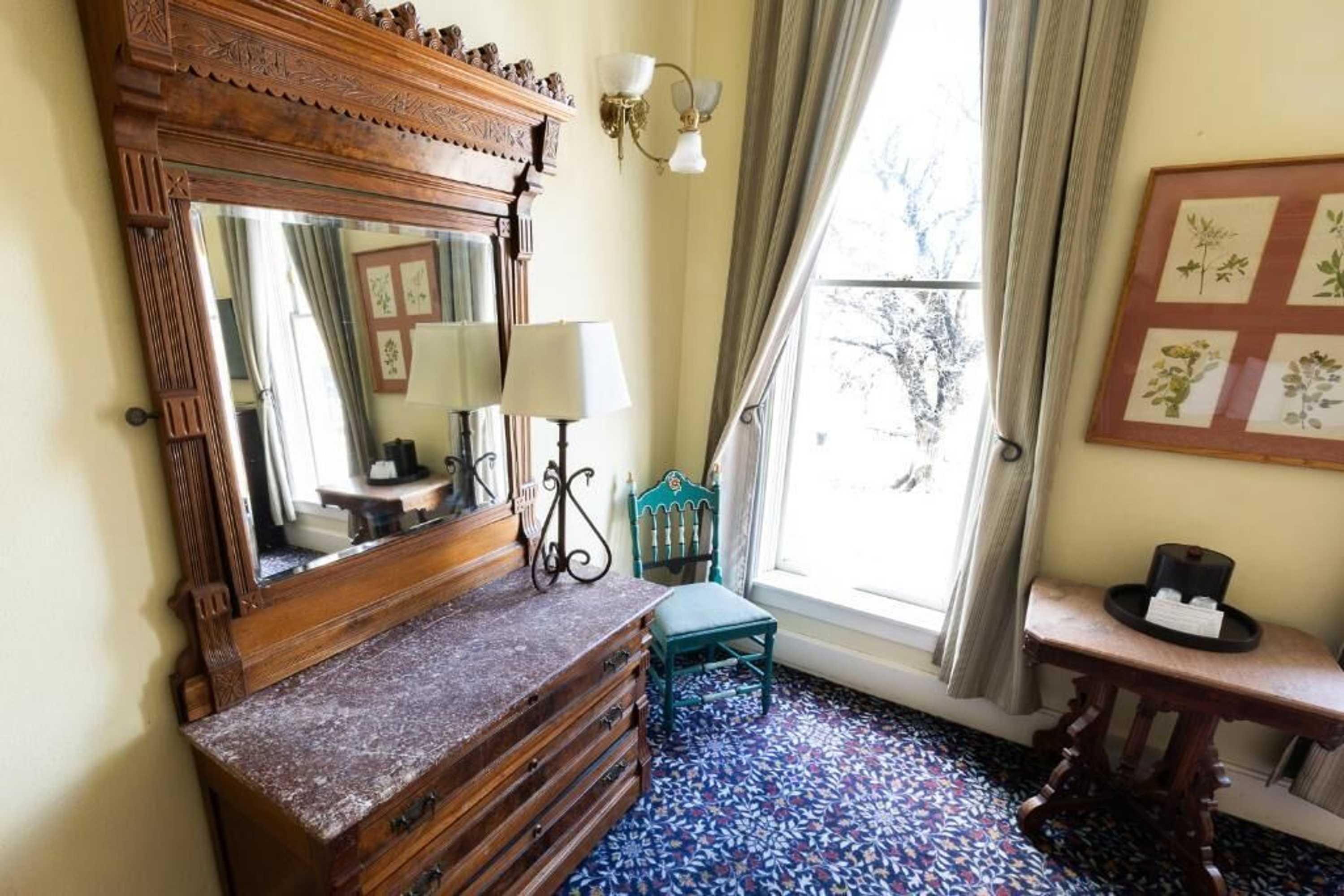 Gift card for Historic Plaza Hotel