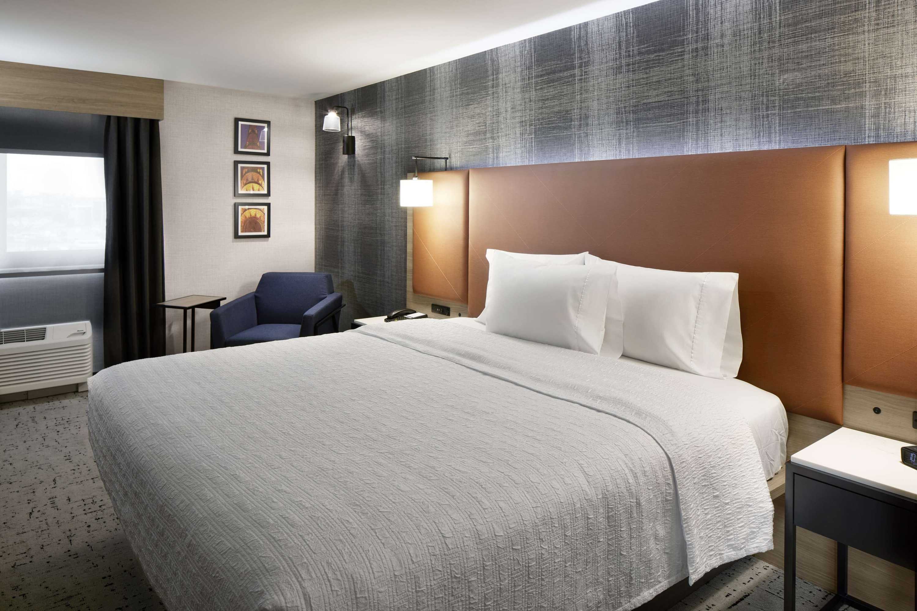 Gift card for Hampton Inn Newark Airport Gift card for Hampton Inn Newark Airport