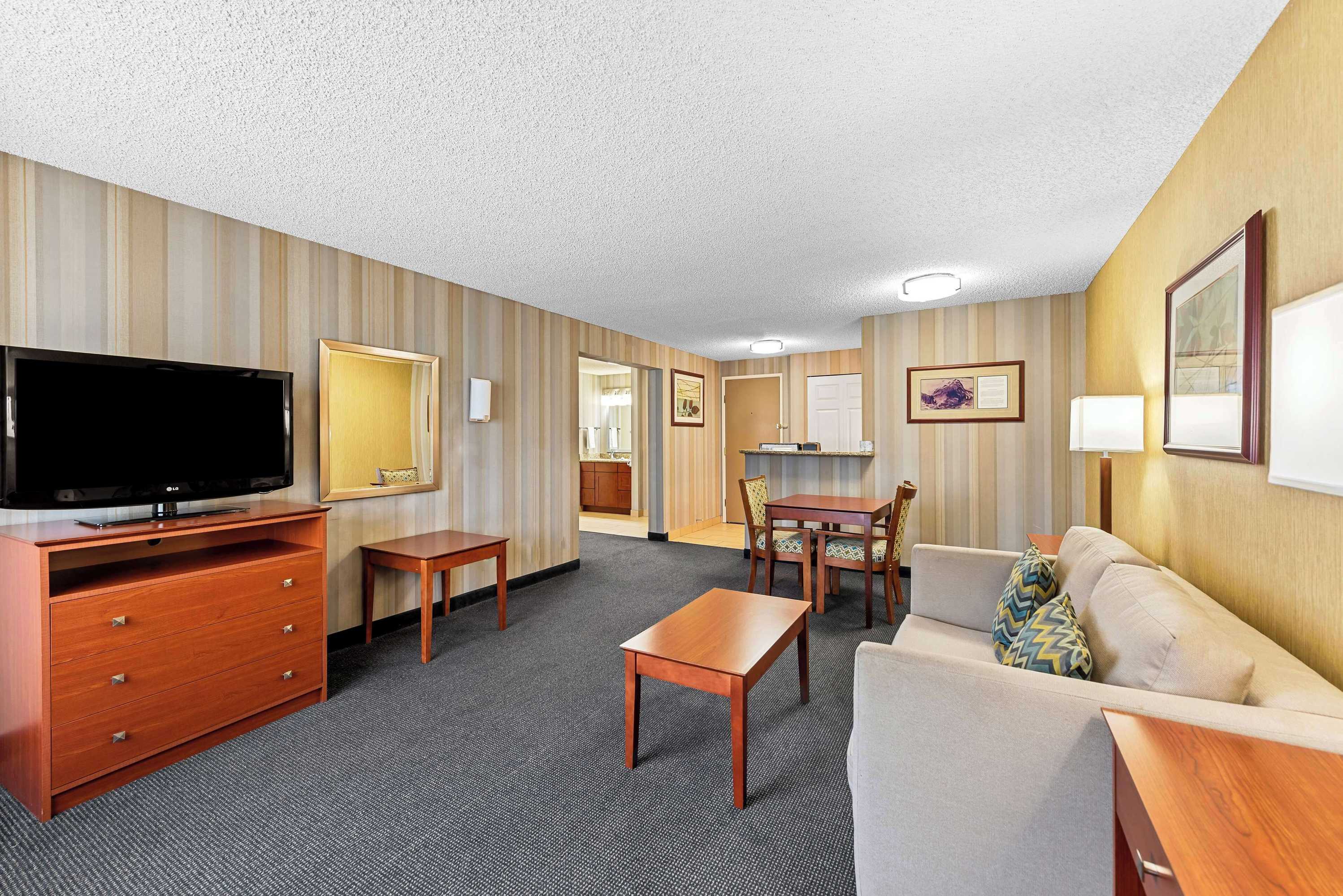 Gift card for Best Western Cascadia Inn Gift card for Best Western Cascadia Inn