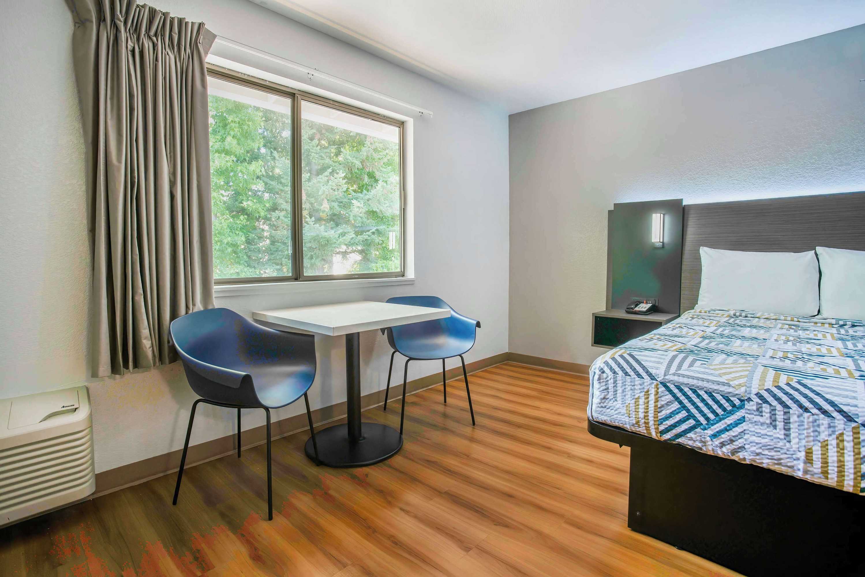 Gift card for Motel 6 Gresham, OR - Portland