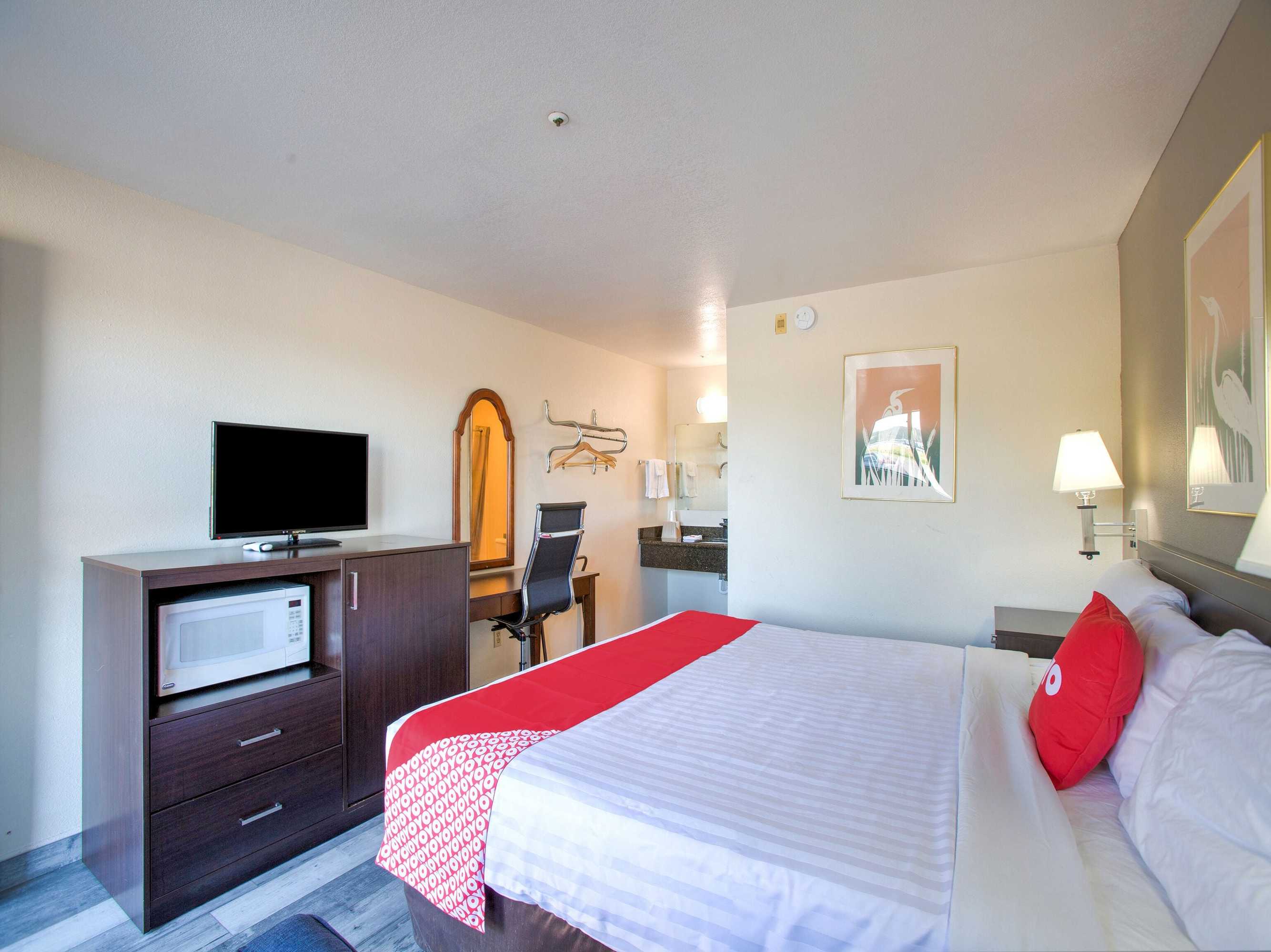 Gift card for Oyo Woodland Hotel And Suites Gift card for Oyo Woodland Hotel And Suites