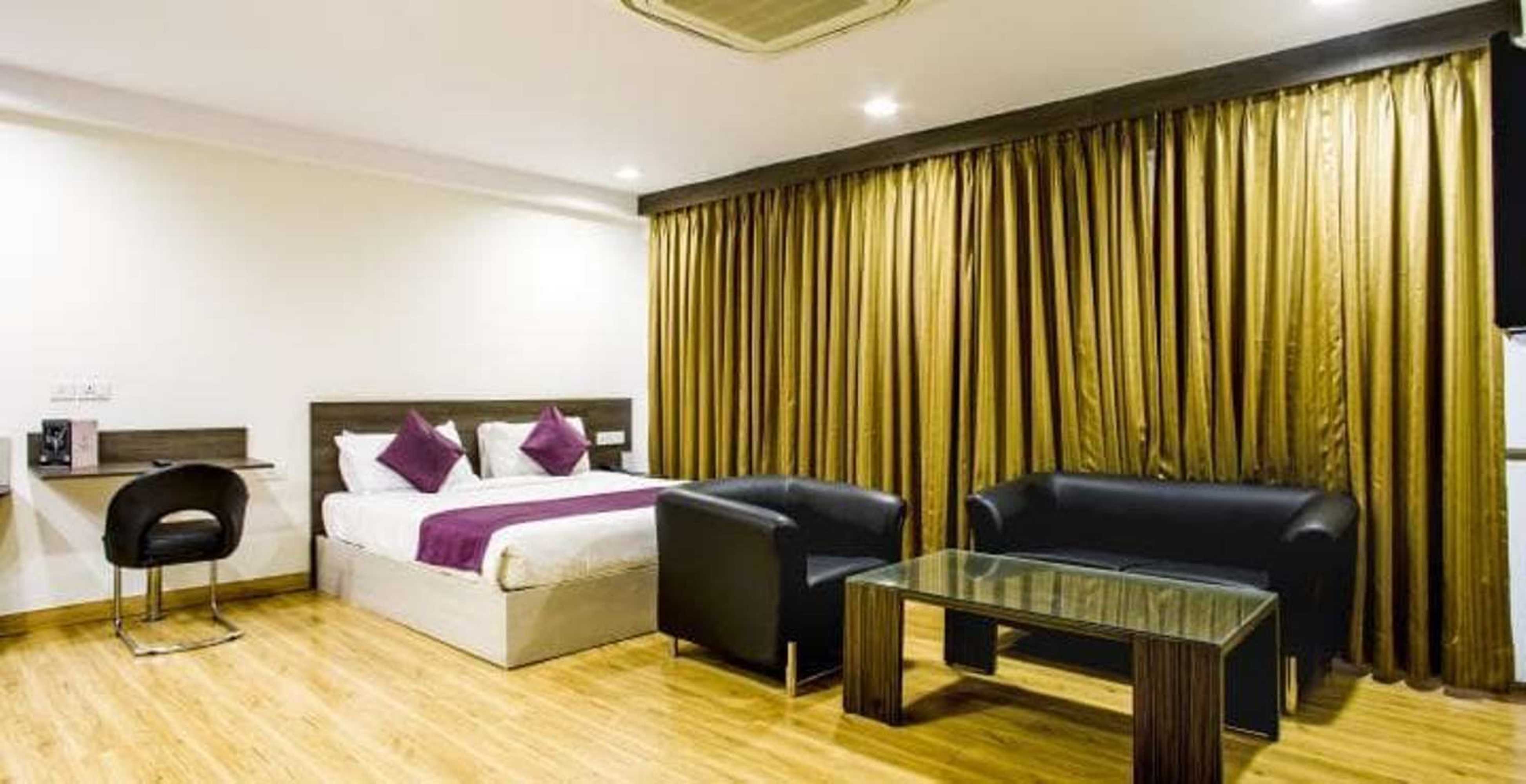 Gift card for Hyphen Business Hotel