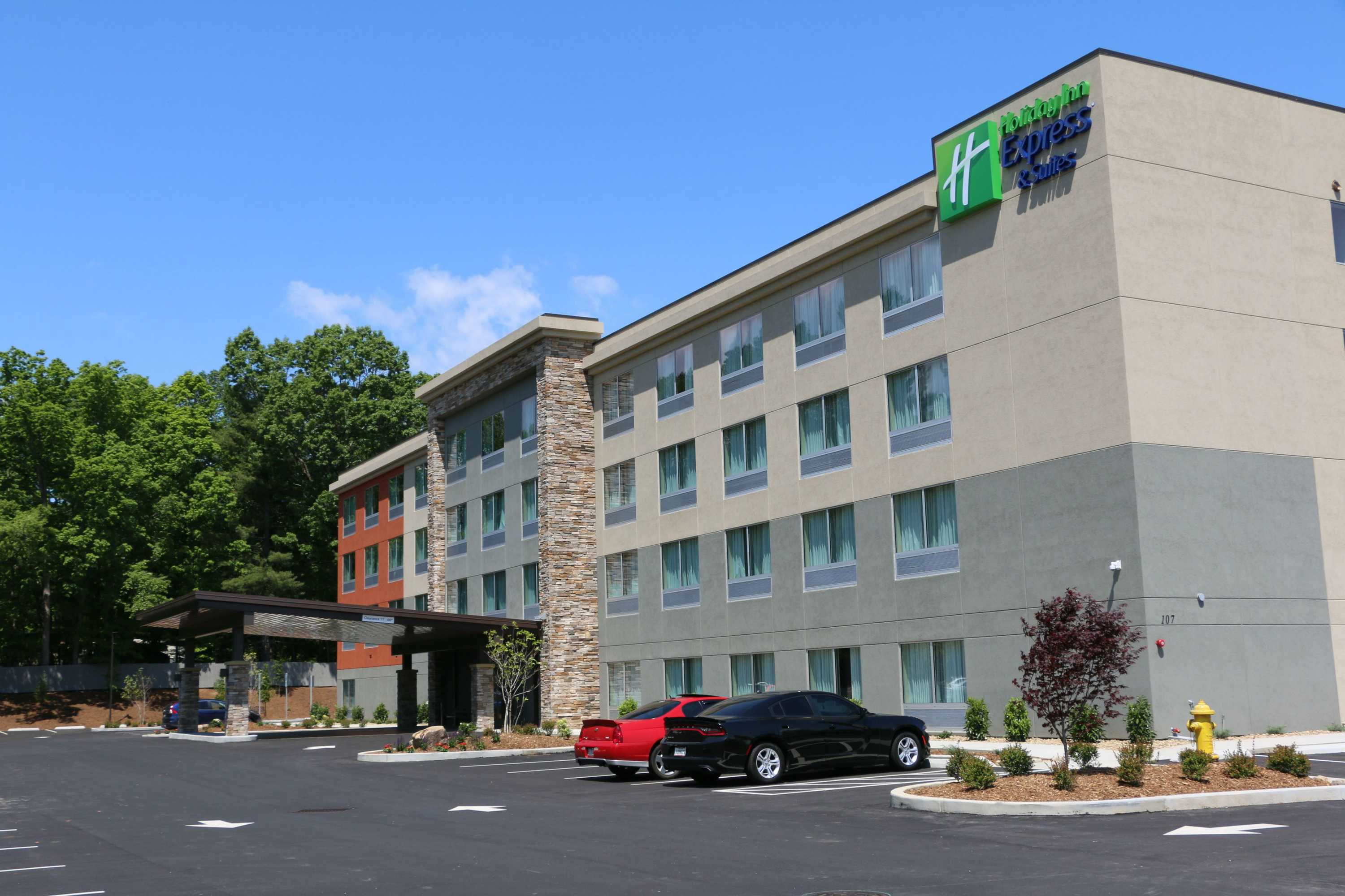 Gift card for Holiday Inn Express & Suites Hendersonville SE - Flat Rock by Ihg Gift card for Holiday Inn Express & Suites Hendersonville SE - Flat Rock by Ihg
