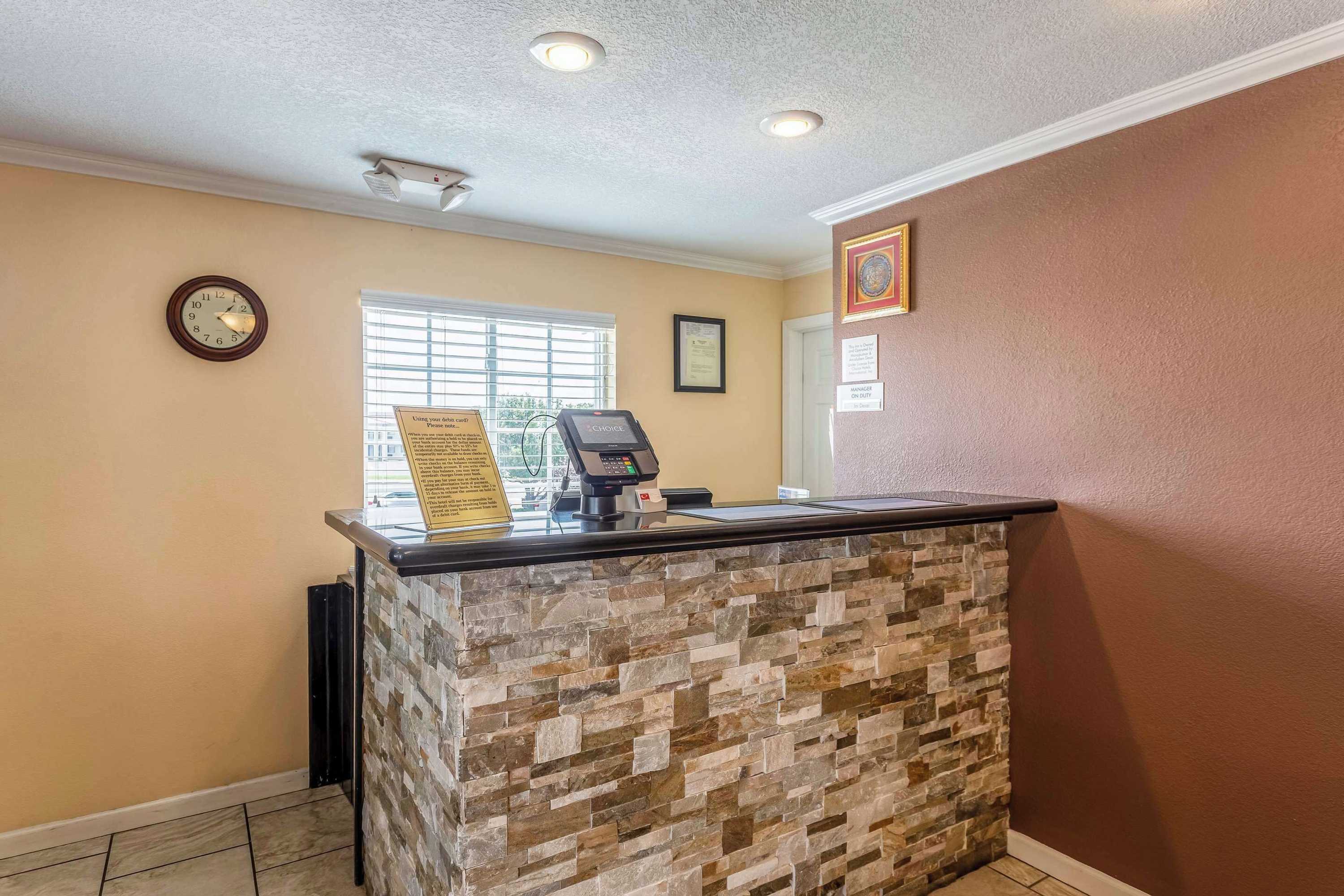 Gift card for Econo Lodge Inn & Suites Gift card for Econo Lodge Inn & Suites