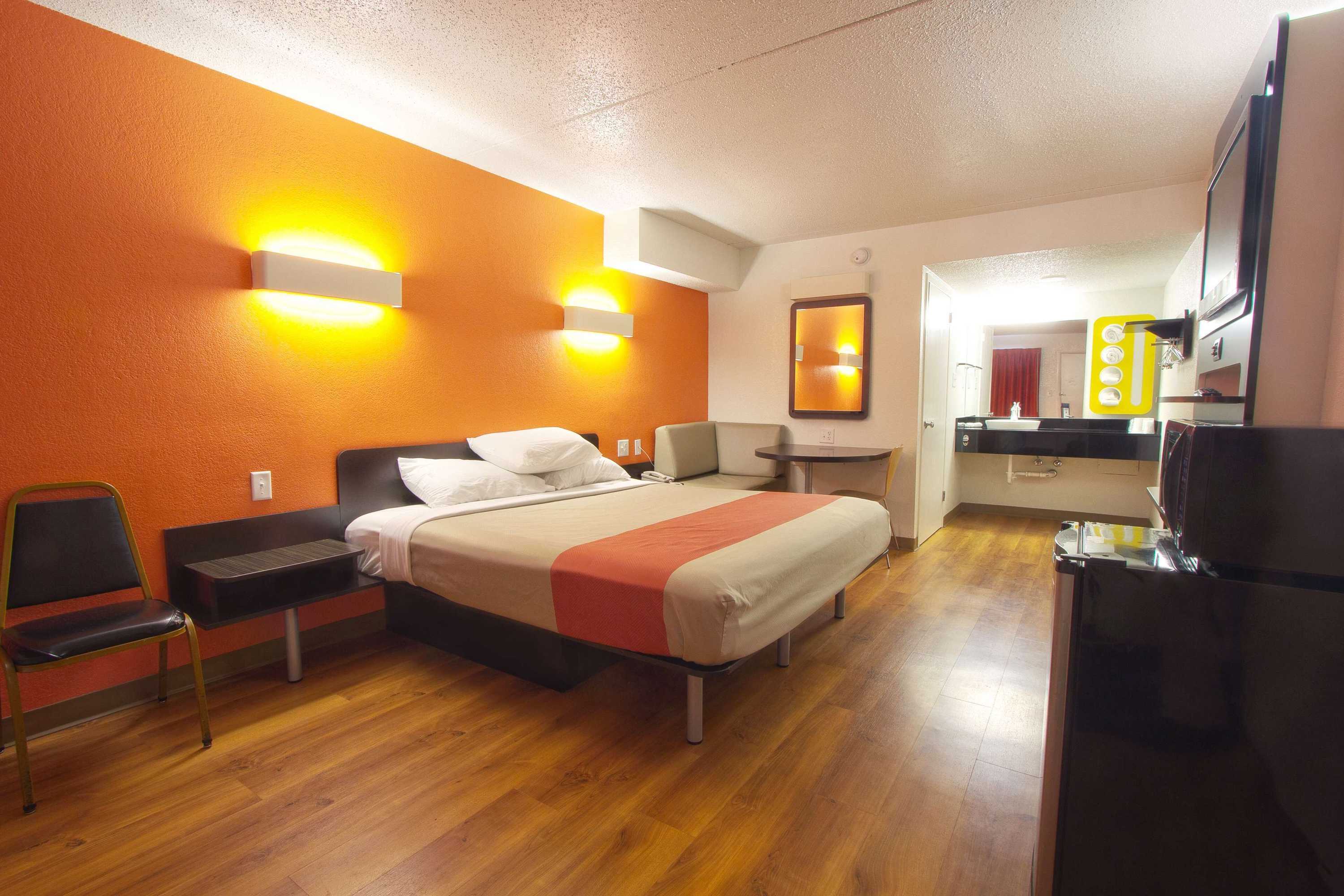 Gift card for Motel 6 Piscataway, NJ Gift card for Motel 6 Piscataway, NJ