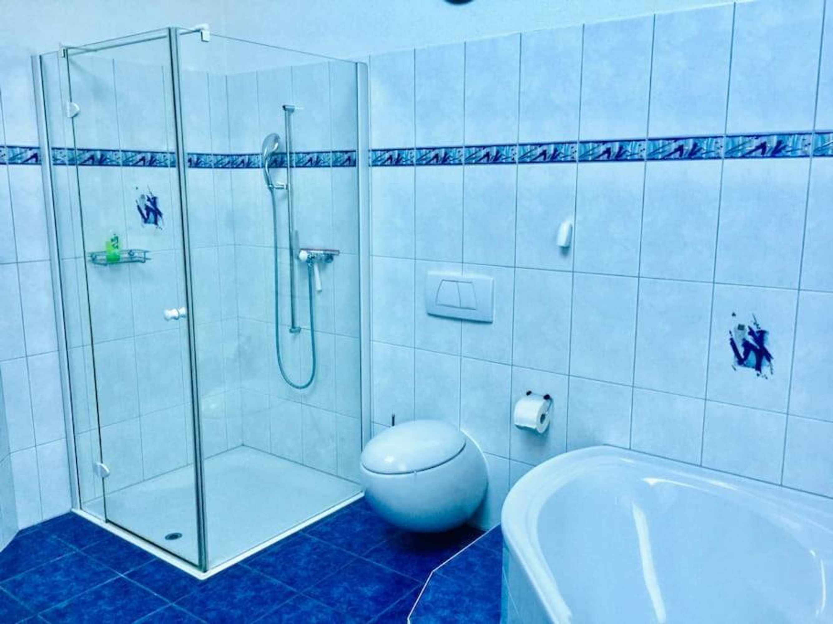 Gift card for Leon's Holiday Homes Villa 1