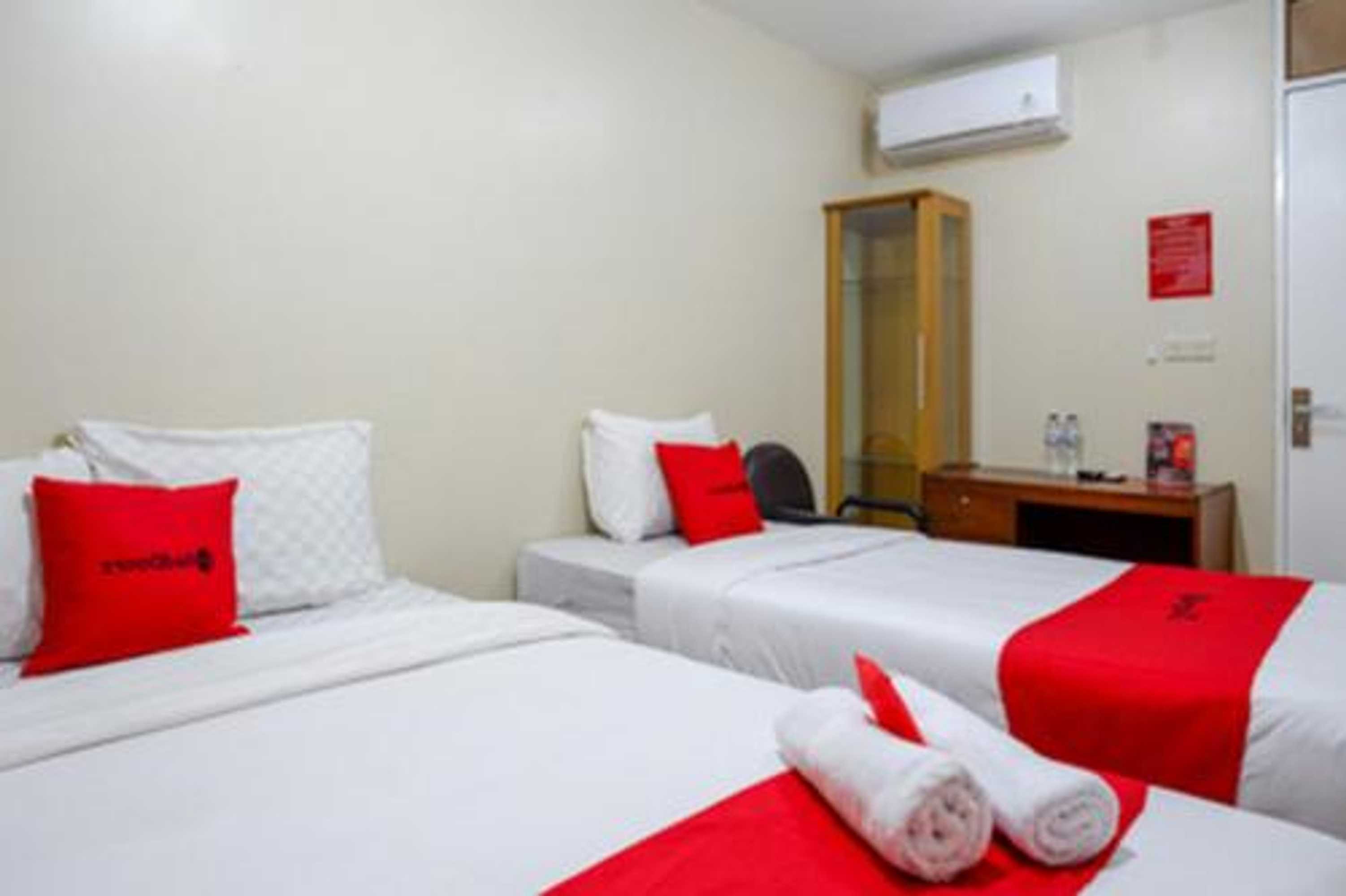 Gift card for Reddoorz Near Rsud Kudus Gift card for Reddoorz Near Rsud Kudus