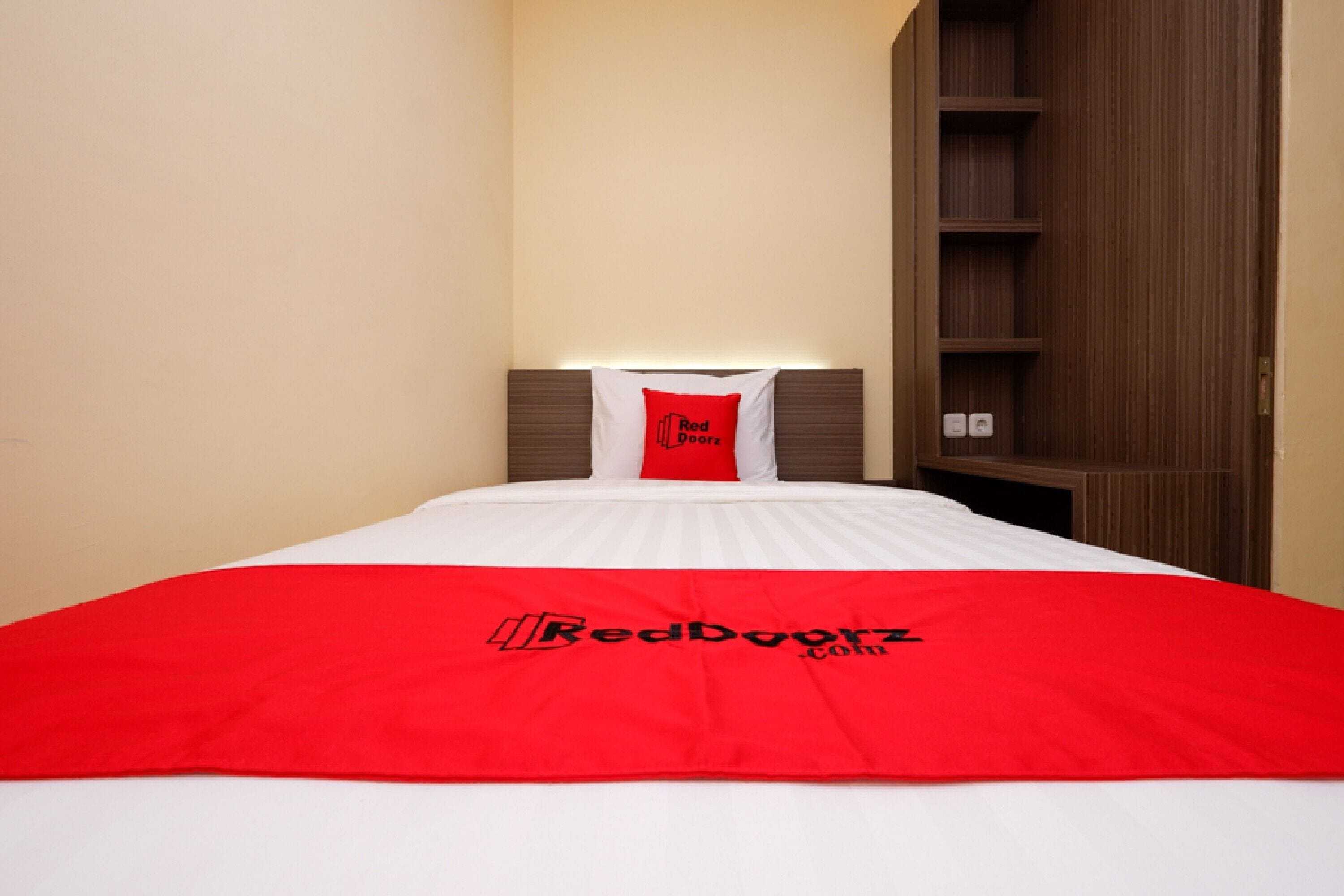 Gift card for Reddoorz Plus Near Paragon Mall Semarang