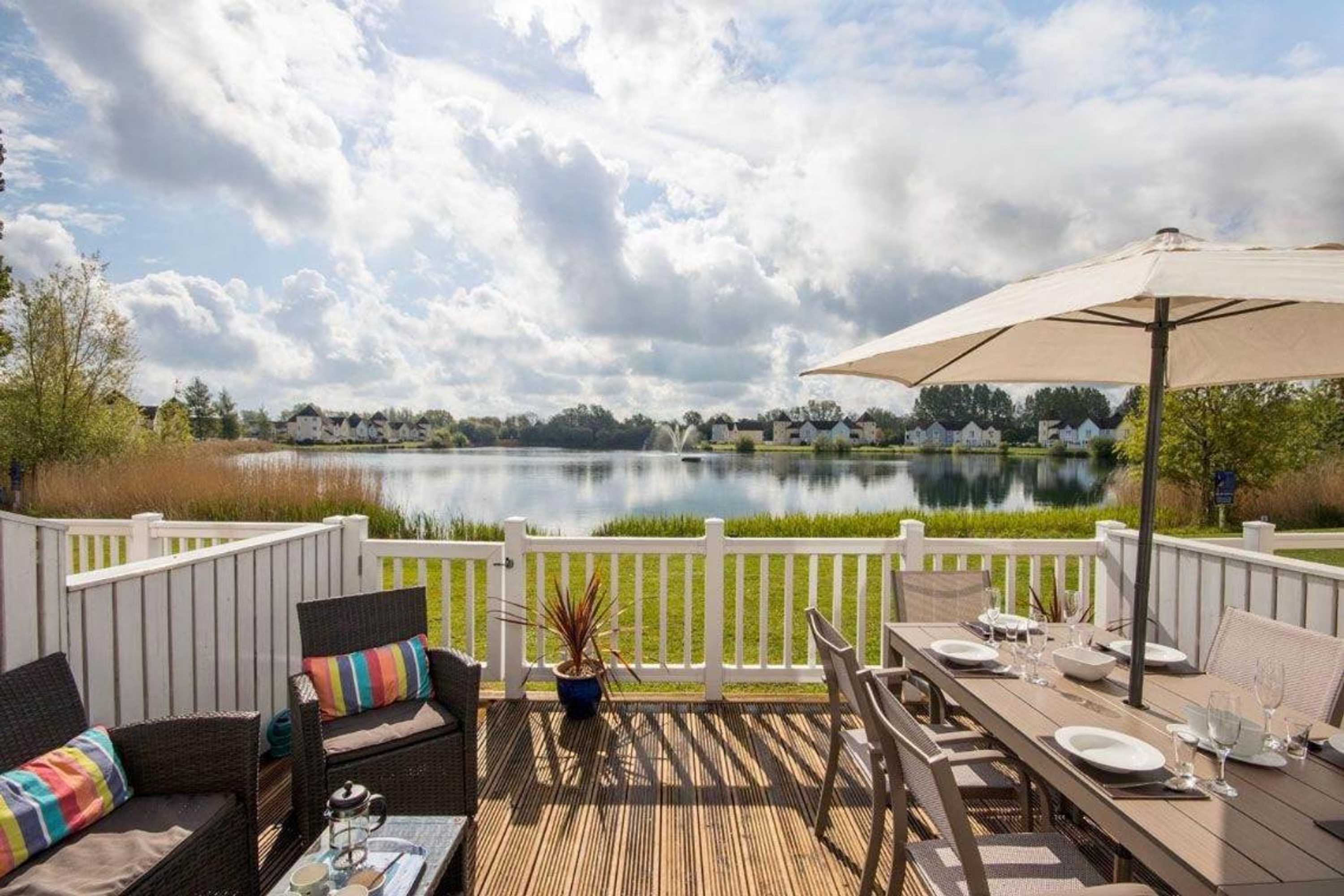 Gift card for Spinnaker Lodge · Cotswolds Lakeside Home