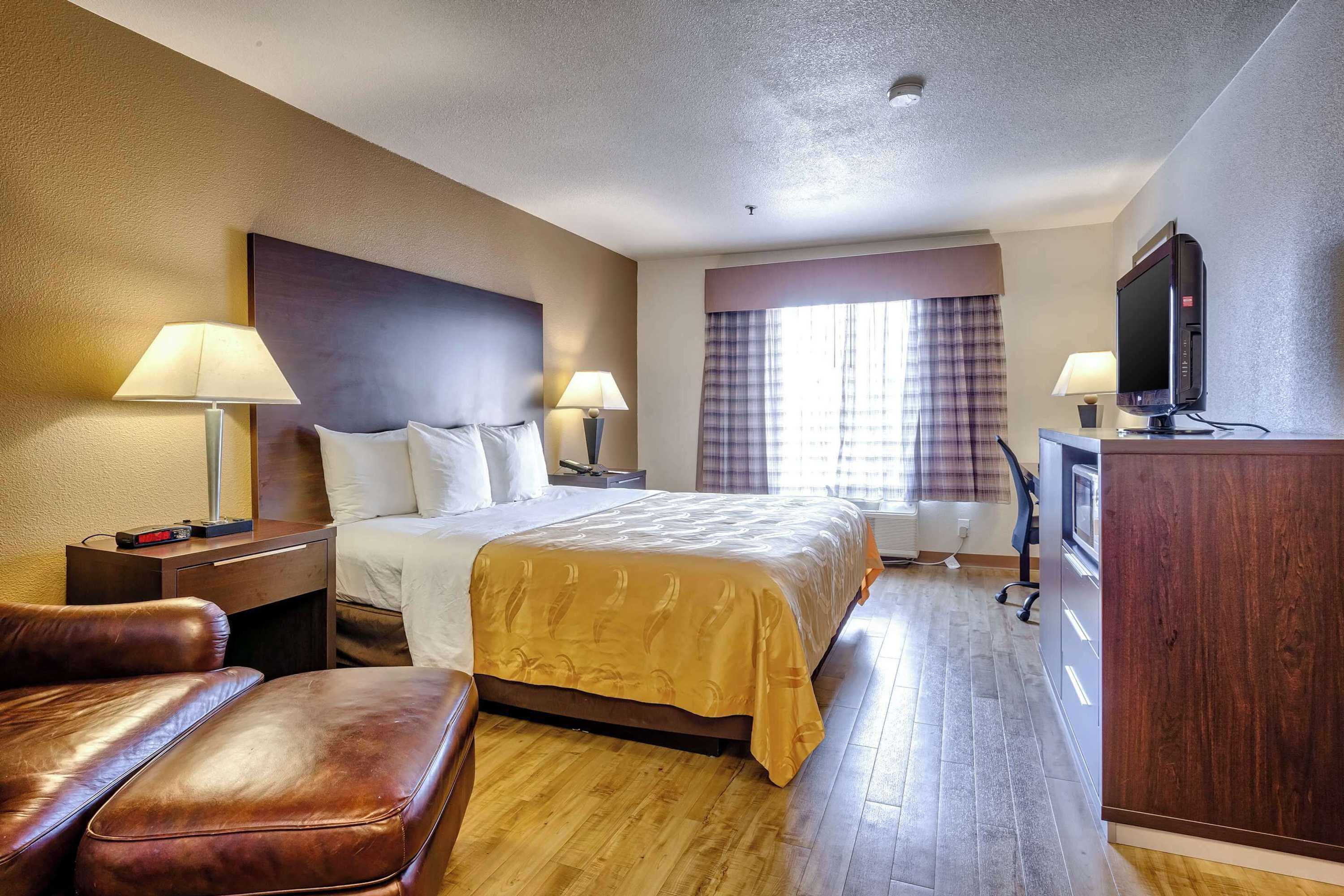 Gift card for Quality Inn Near Six Flags Discovery Kingdom - Napa Valley Gift card for Quality Inn Near Six Flags Discovery Kingdom - Napa Valley