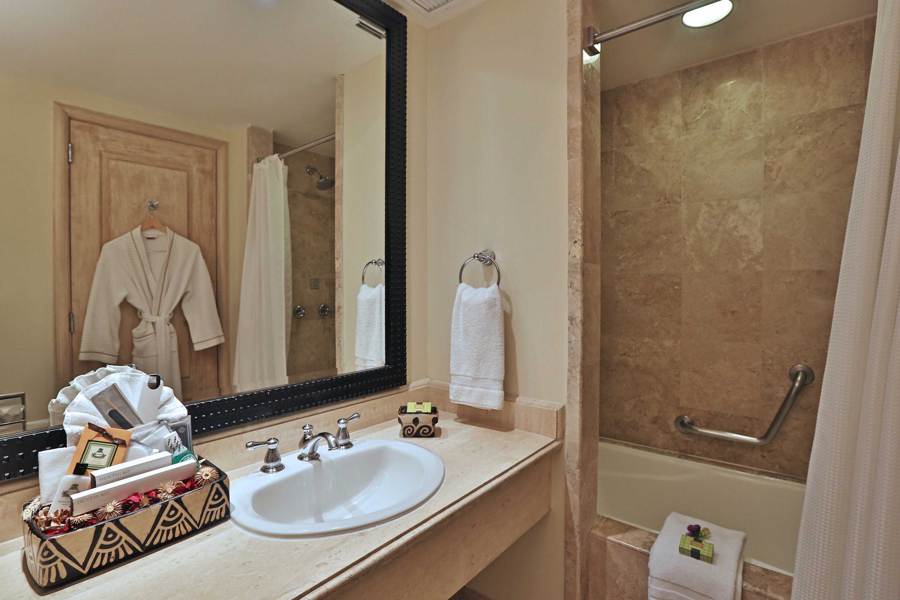 Gift card for Real Intercontinental San Pedro Sula at Multiplaza Mall by Ihg Gift card for Real Intercontinental San Pedro Sula at Multiplaza Mall by Ihg