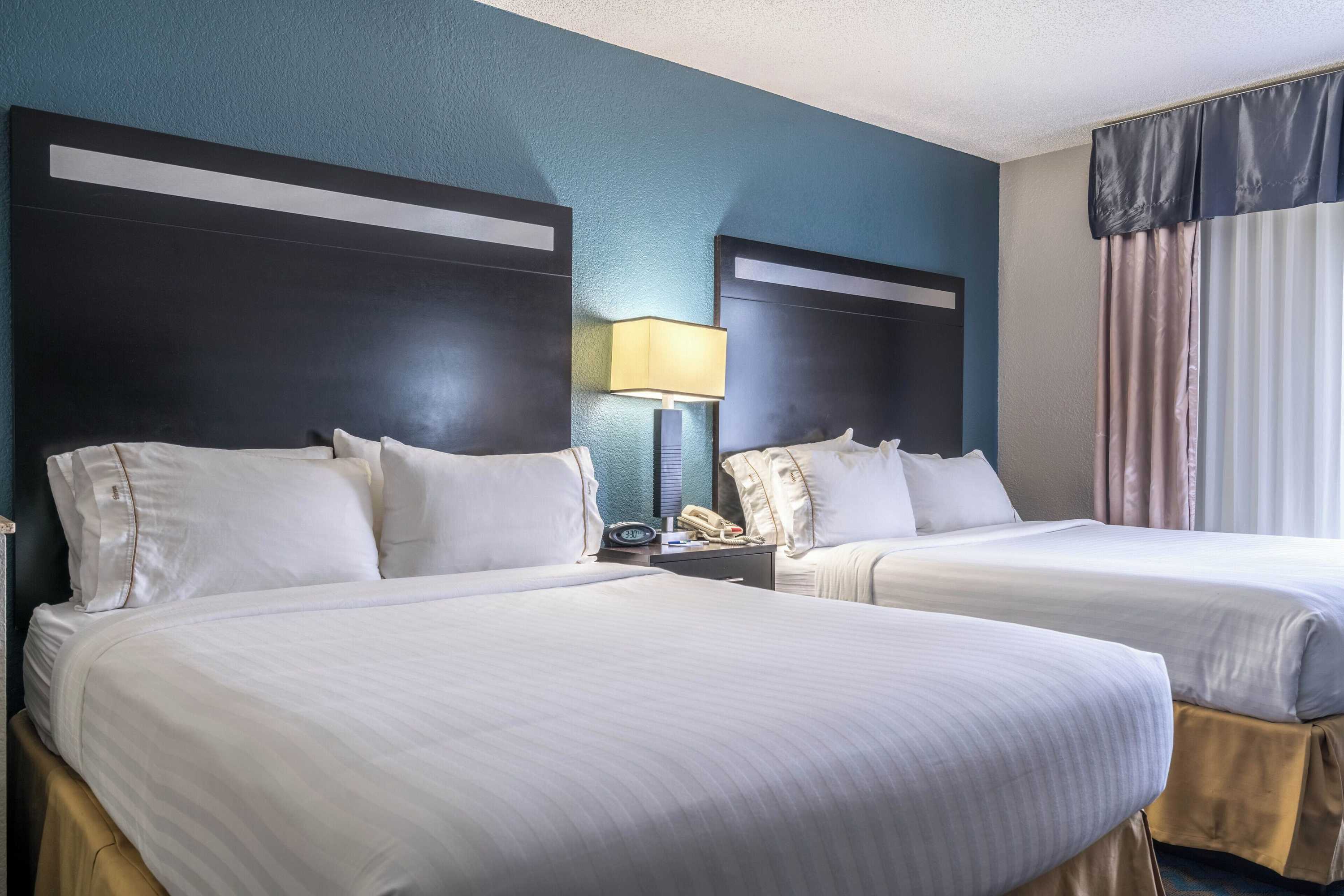 Gift card for Holiday Inn Express & Suites Roanoke Rapids SE by Ihg Gift card for Holiday Inn Express & Suites Roanoke Rapids SE by Ihg