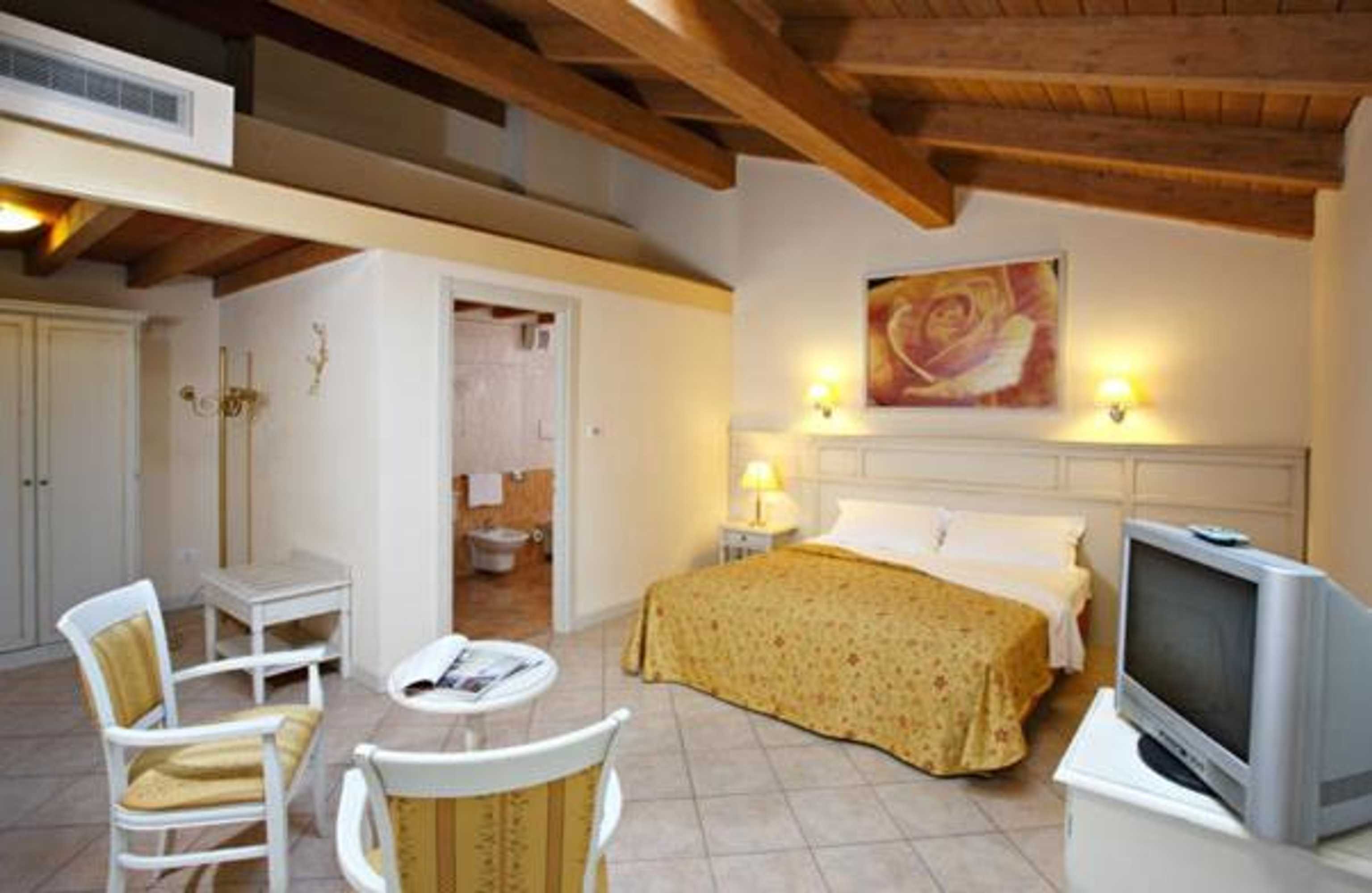 Gift card for Hotel Gabarda Gift card for Hotel Gabarda