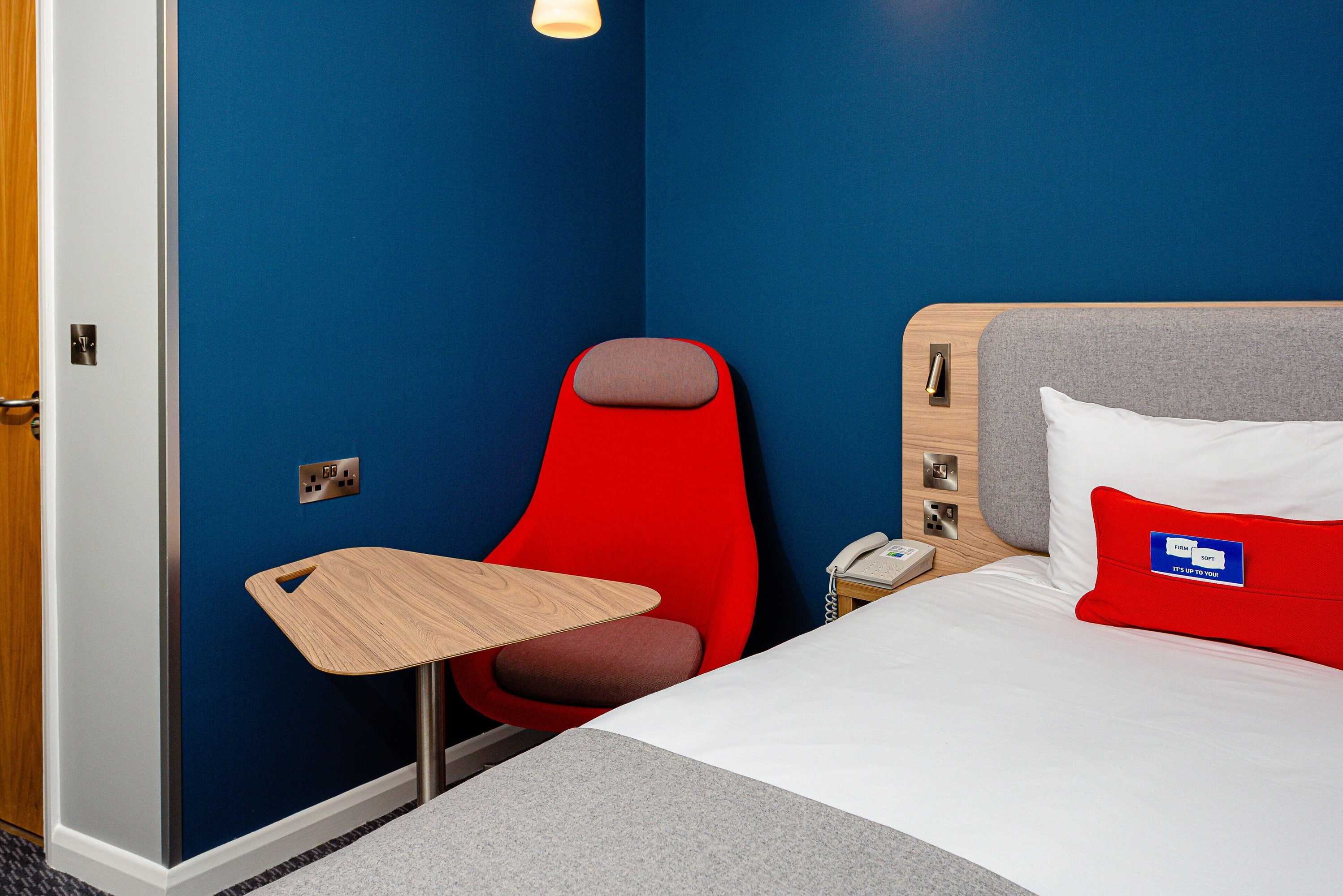 Gift card for Holiday Inn Express Canterbury by Ihg Gift card for Holiday Inn Express Canterbury by Ihg