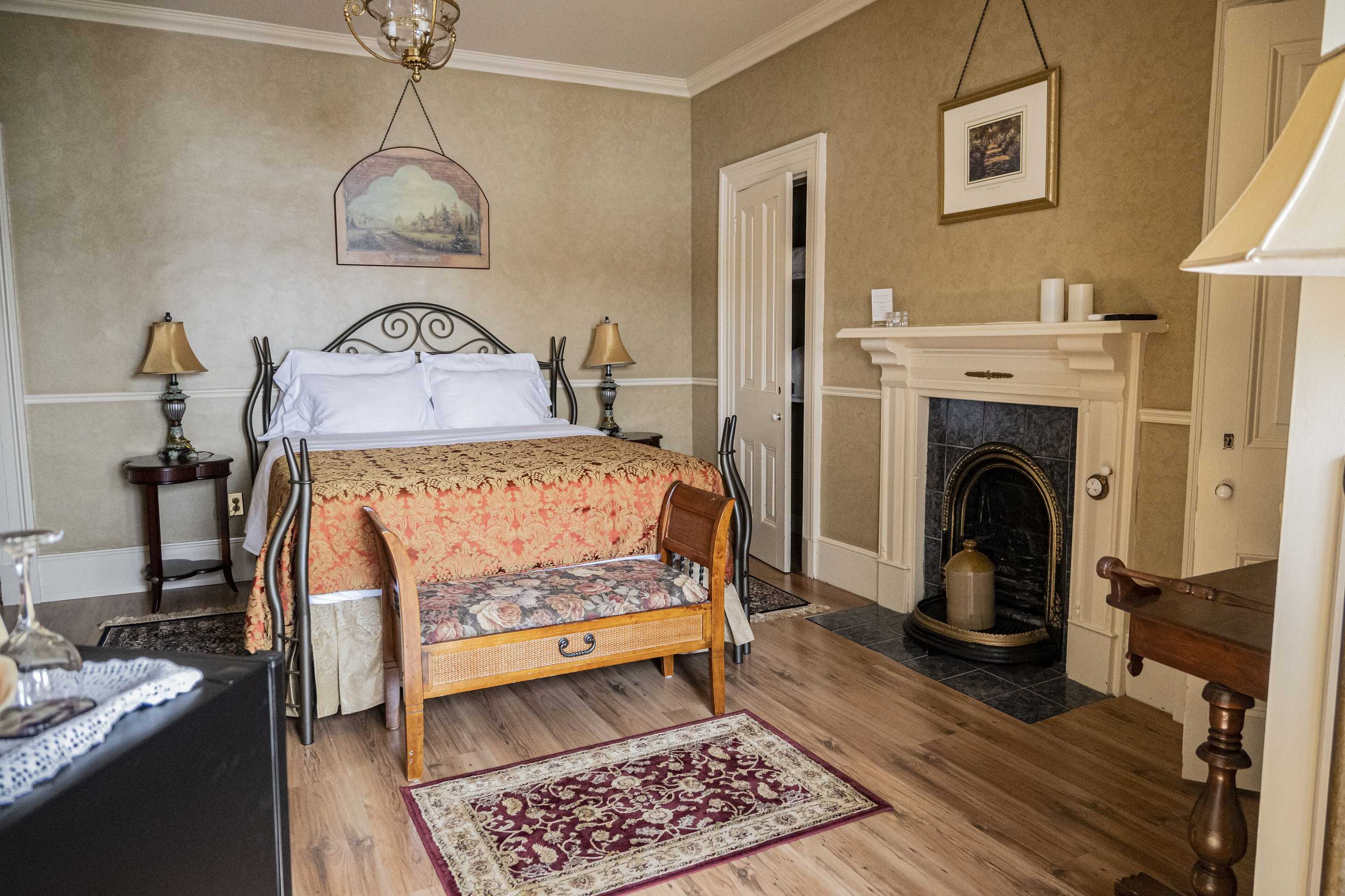 Gift card for Rose Manor Inn B & B Gift card for Rose Manor Inn B & B