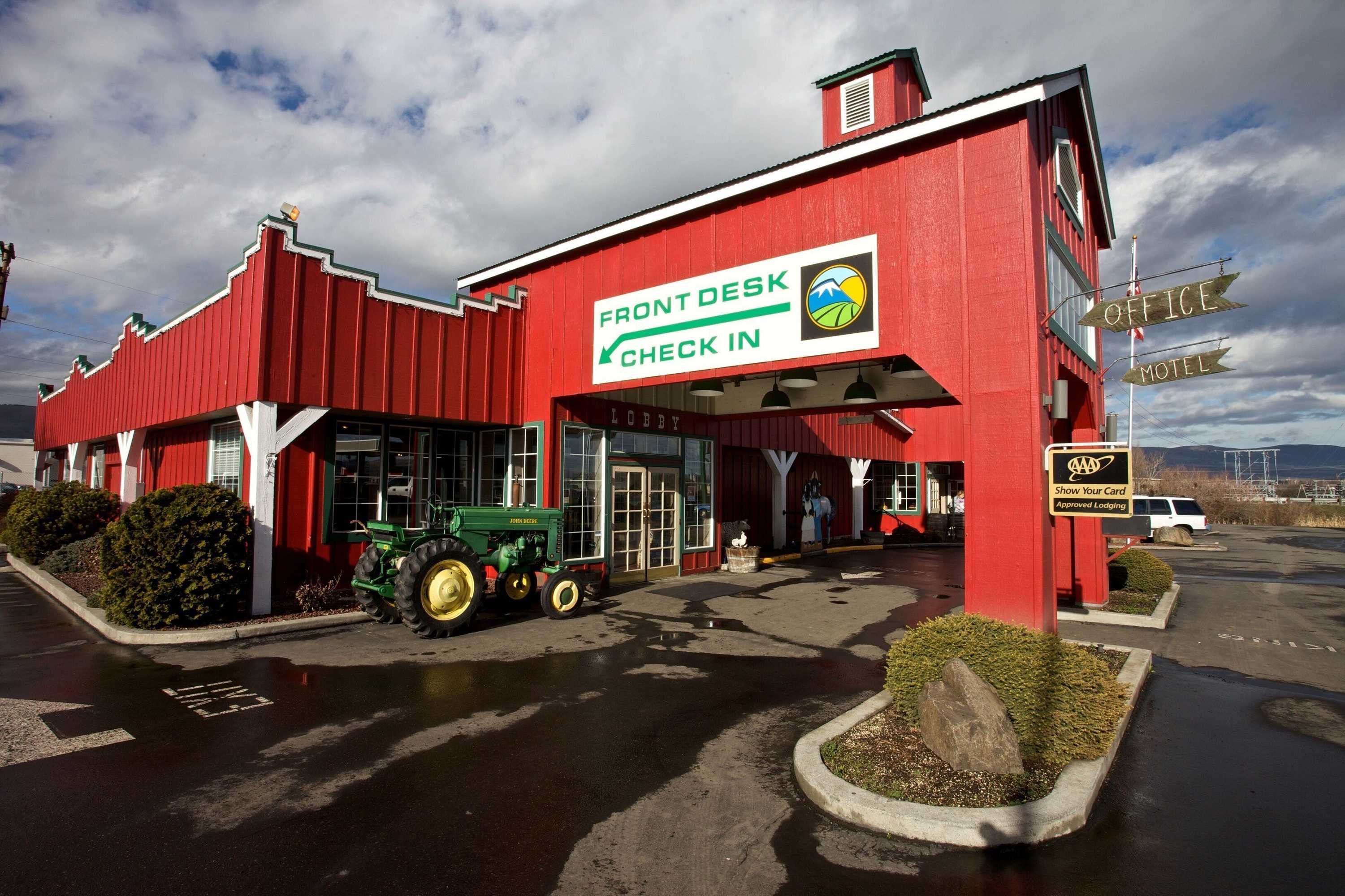 Gift card for Cousins Country Inn