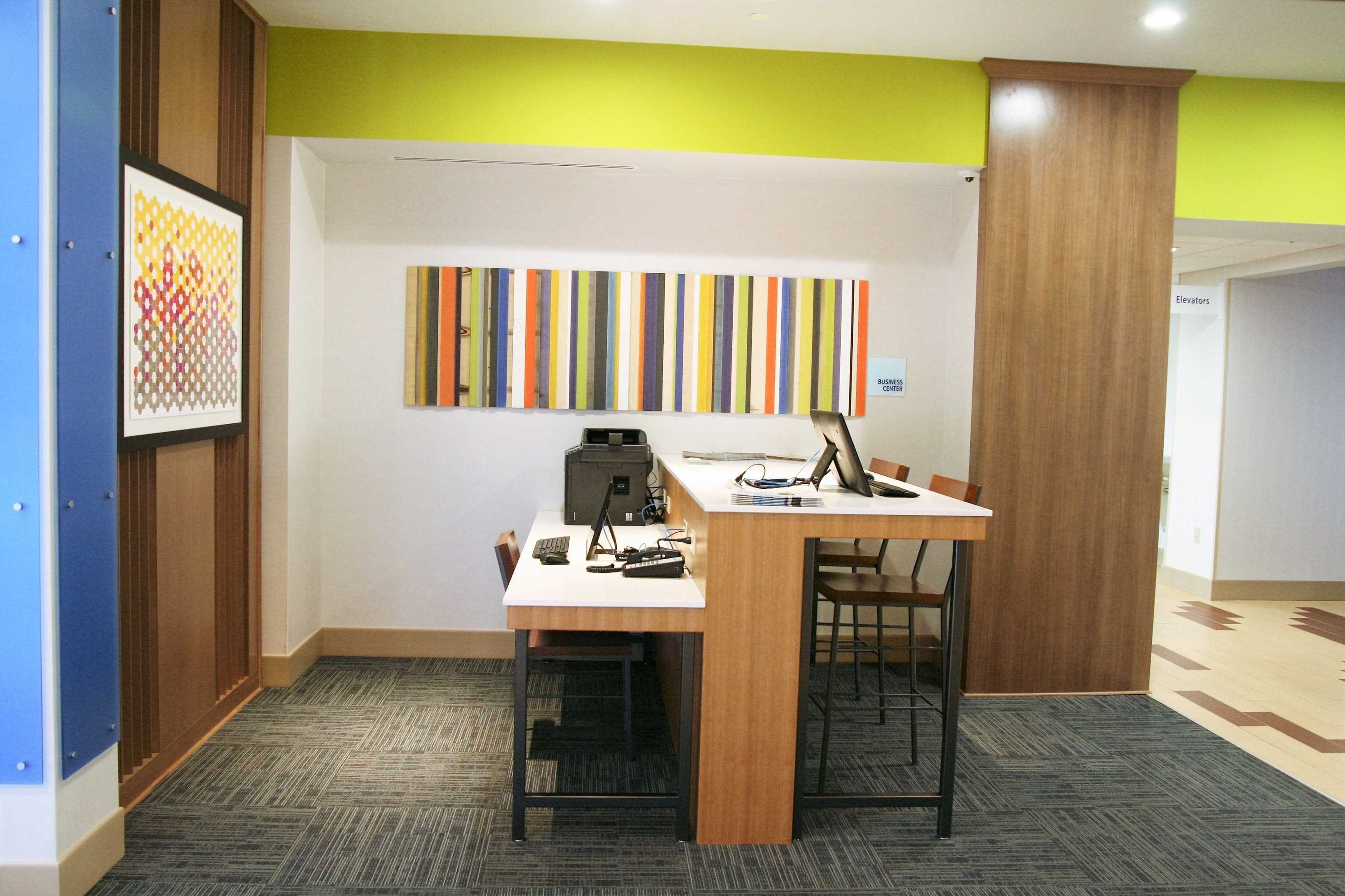 Gift card for Holiday Inn Express & Suites Clarion by Ihg Gift card for Holiday Inn Express & Suites Clarion by Ihg