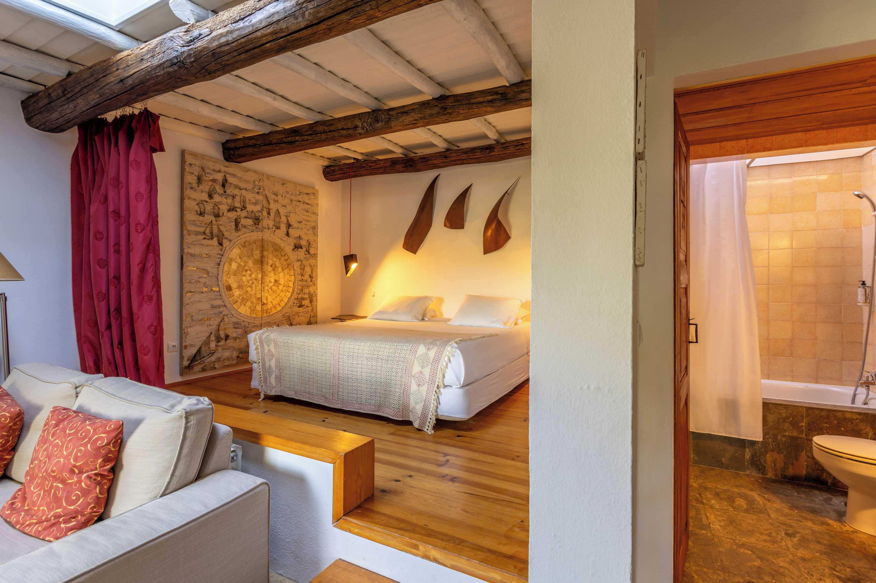 Gift card for Quinta do Barrieiro - Art Selection by Maria Leal da Costa