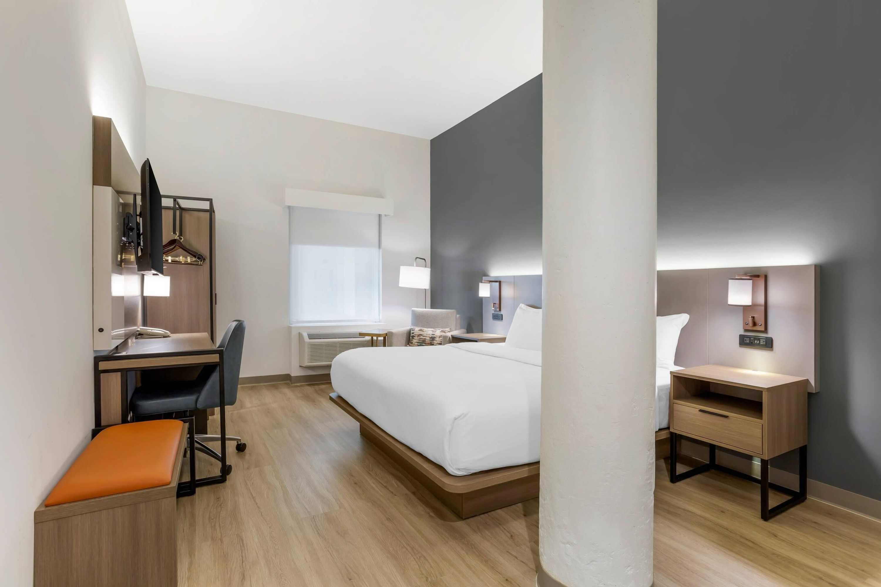 Gift card for Comfort Inn & Suites Newark Liberty International Airport Gift card for Comfort Inn & Suites Newark Liberty International Airport