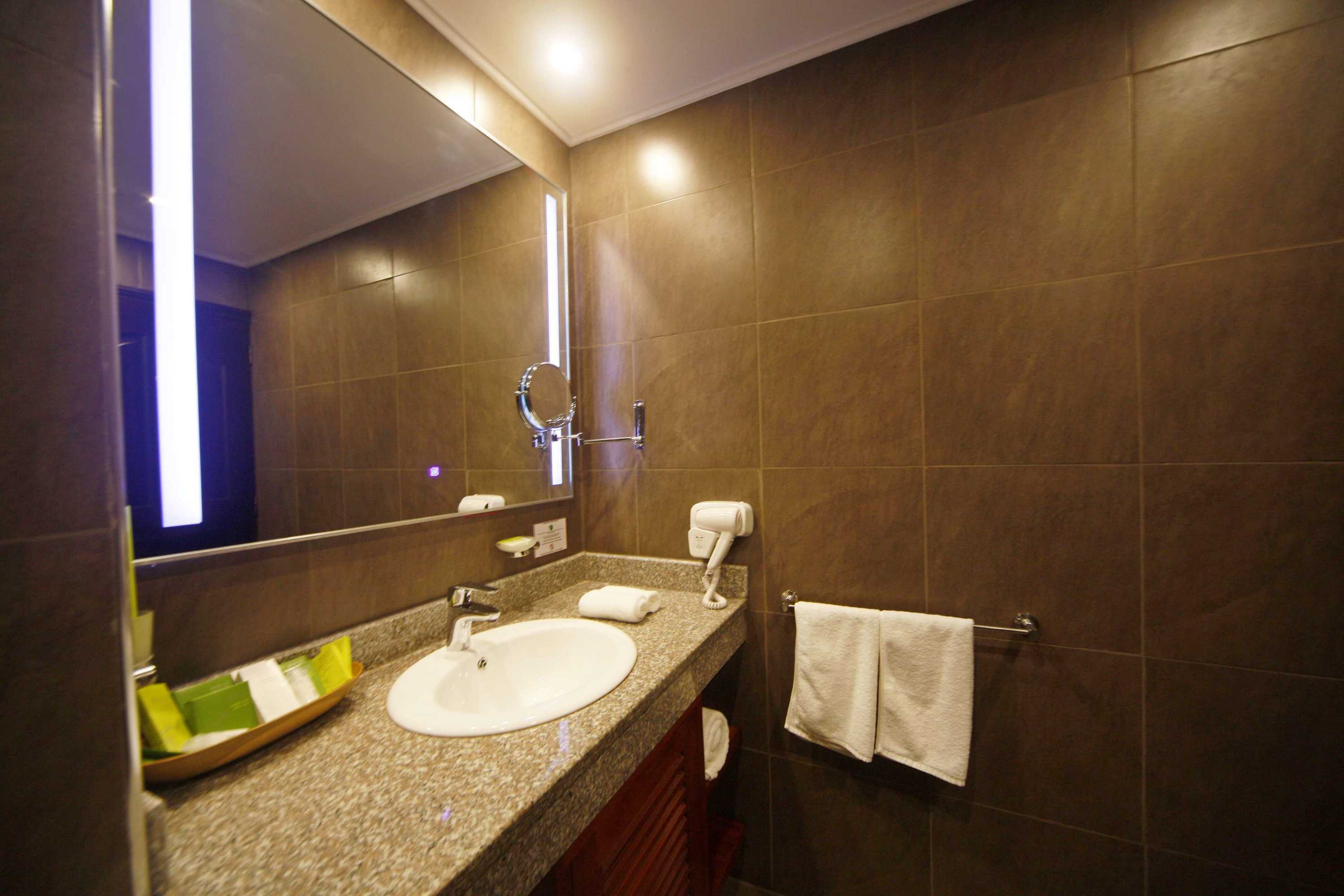 Gift card for Best Western Premier Garden Hotel Entebbe Gift card for Best Western Premier Garden Hotel Entebbe