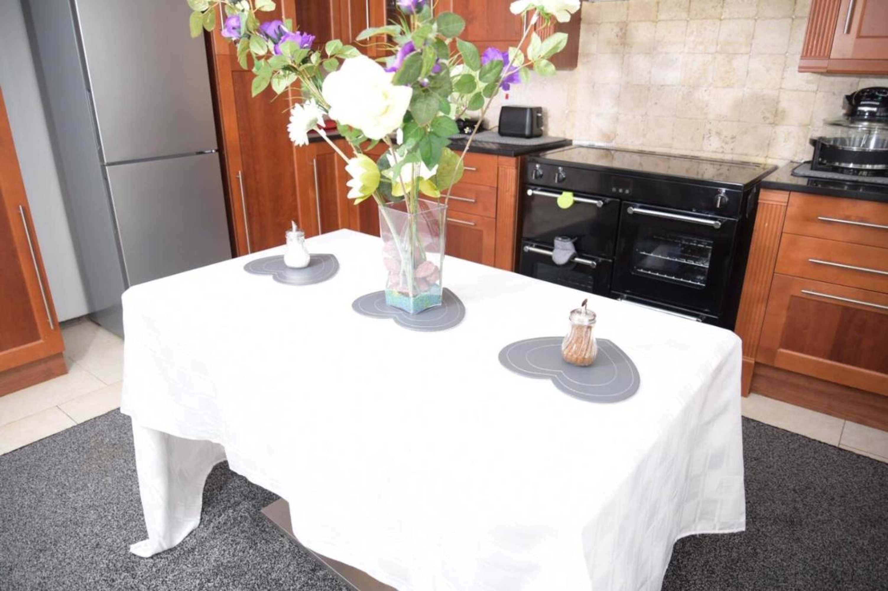 Gift card for The Kyoto House - Four Spacious Cosy Bedrooms I Contractor Friendly I Long Stay Offer I 5th Room Available on Request Only