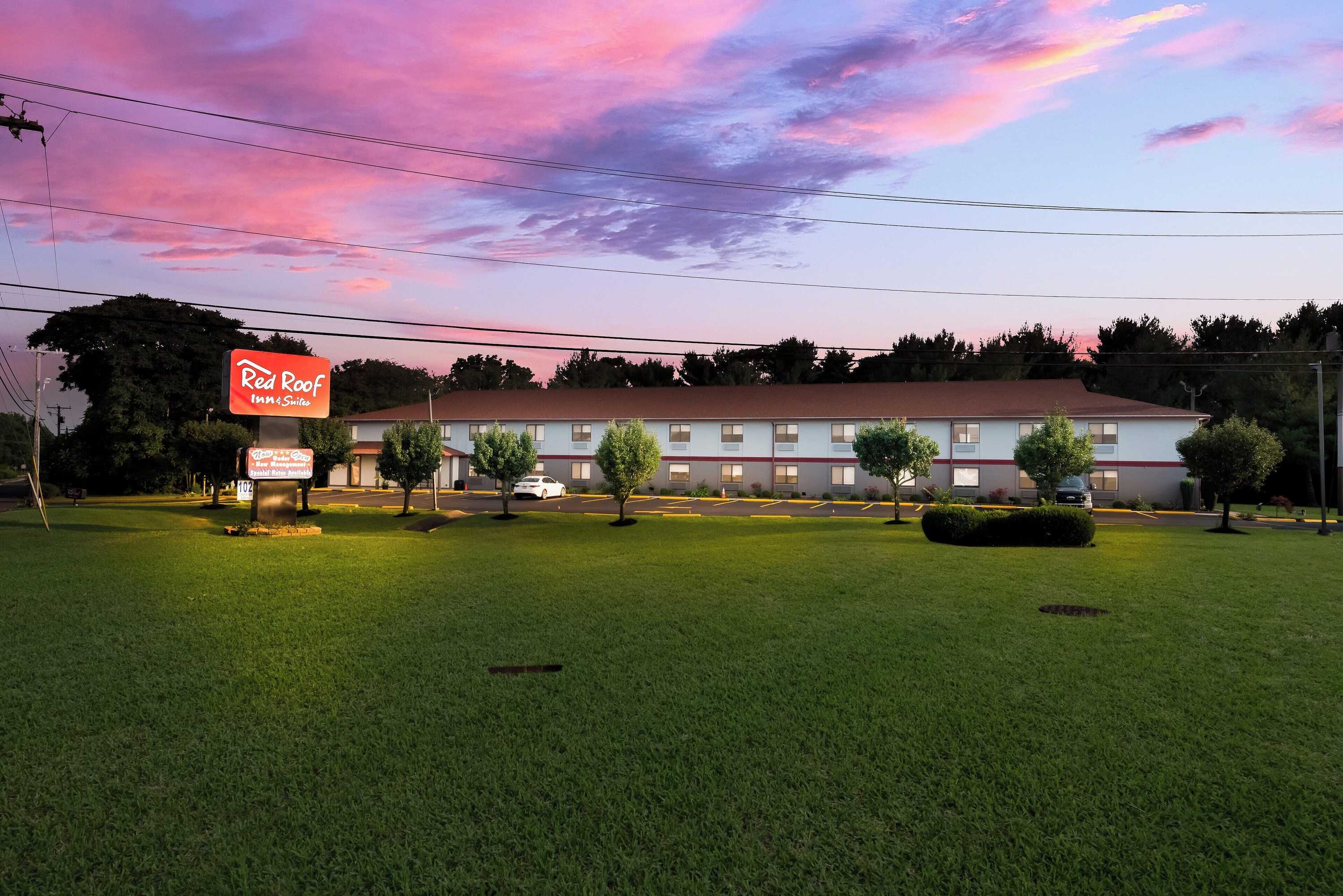 Gift card for Red Roof Inn & Suites Vineland - Buena Gift card for Red Roof Inn & Suites Vineland - Buena