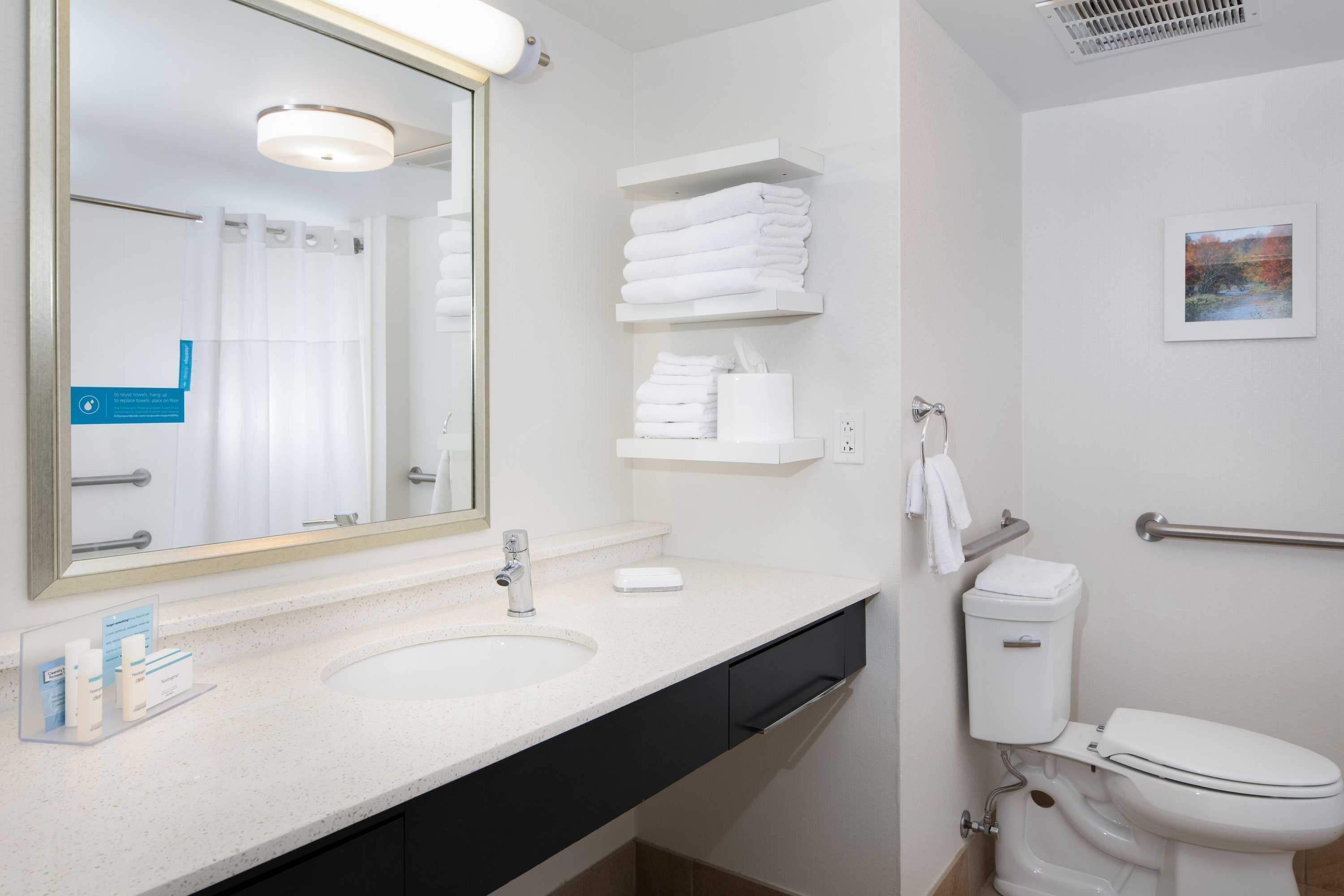 Gift card for Hampton Inn Charleston-Southridge Gift card for Hampton Inn Charleston-Southridge