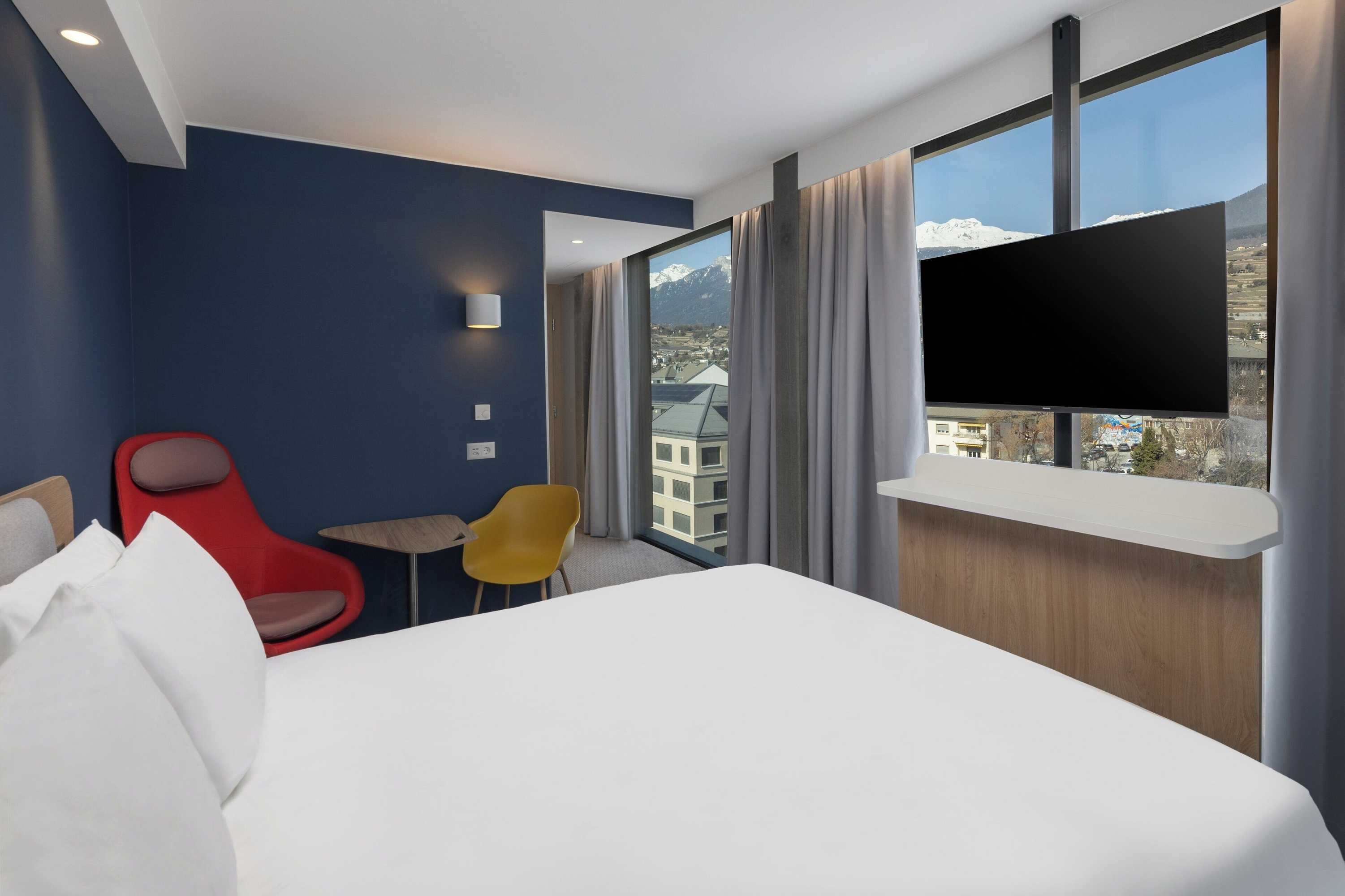 Gift card for Holiday Inn Express & Suites Sion by Ihg Gift card for Holiday Inn Express & Suites Sion by Ihg
