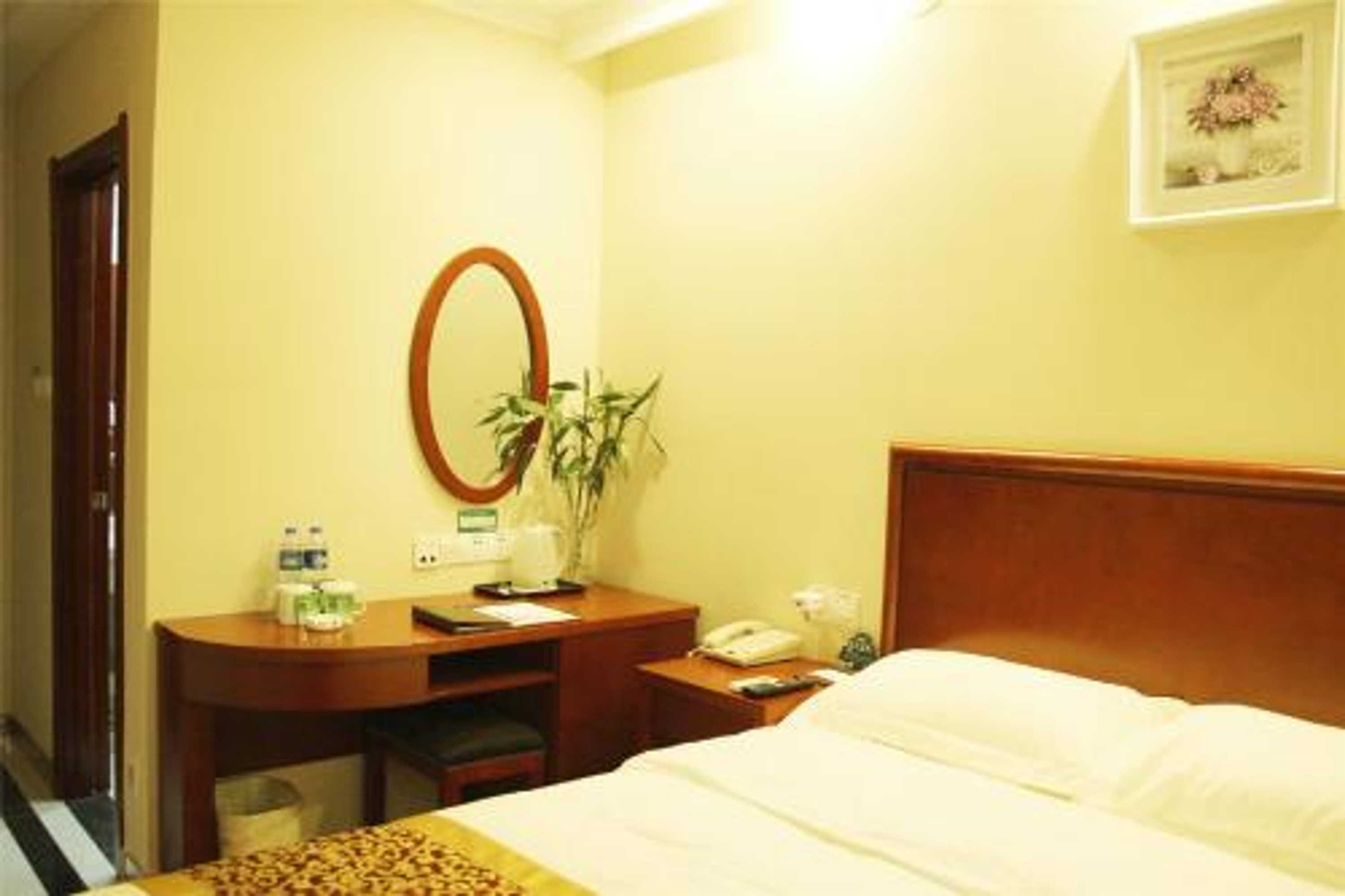 Gift card for Greentree Inn Jiangsu Wuxi Jiangyin North Huancheng Road Walking Street Express Hotel Gift card for Greentree Inn Jiangsu Wuxi Jiangyin North Huancheng Road Walking Street Express Hotel