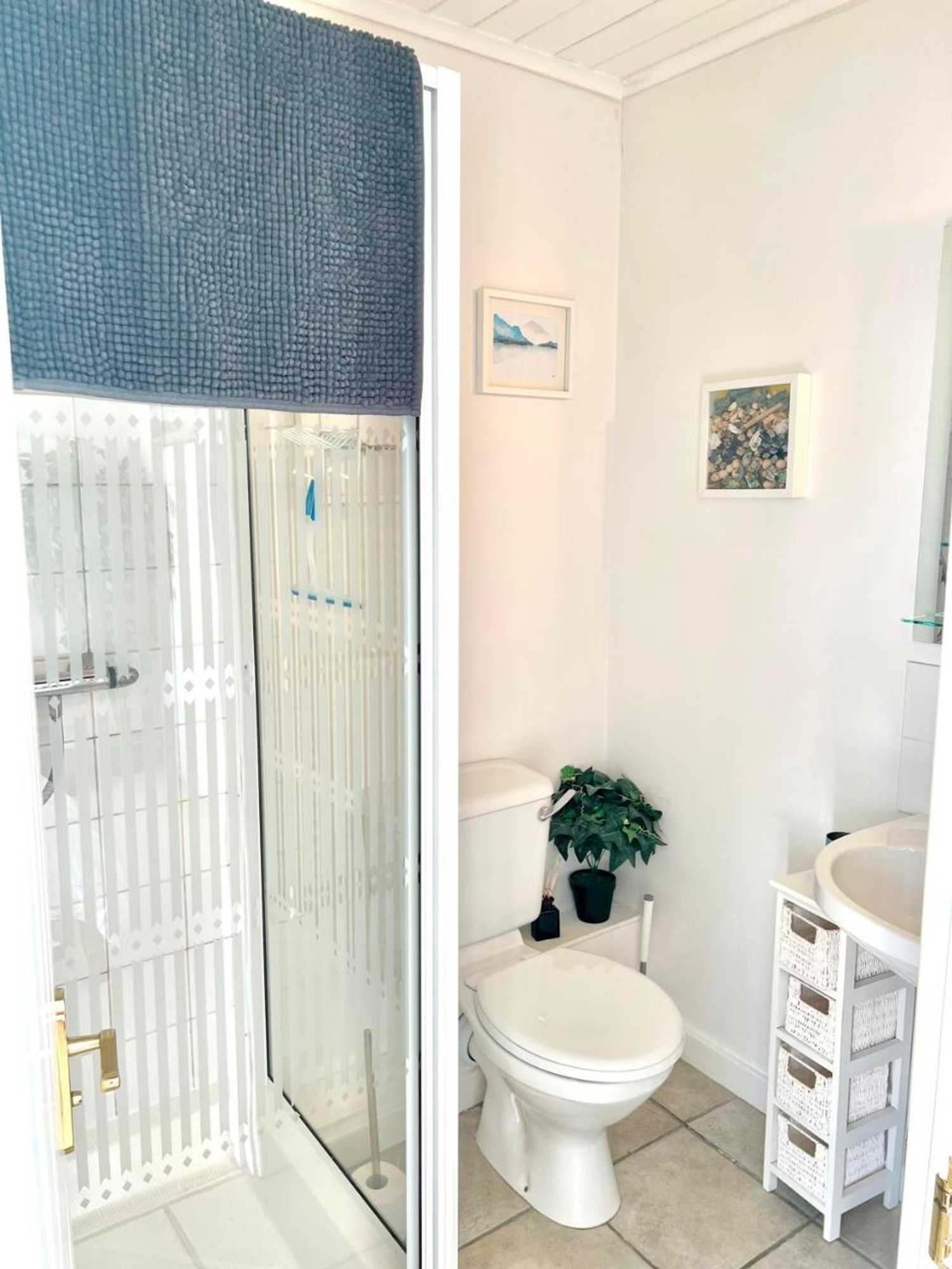 Gift card for Spinnaker Lodge · Cotswolds Lakeside Home Gift card for Spinnaker Lodge · Cotswolds Lakeside Home