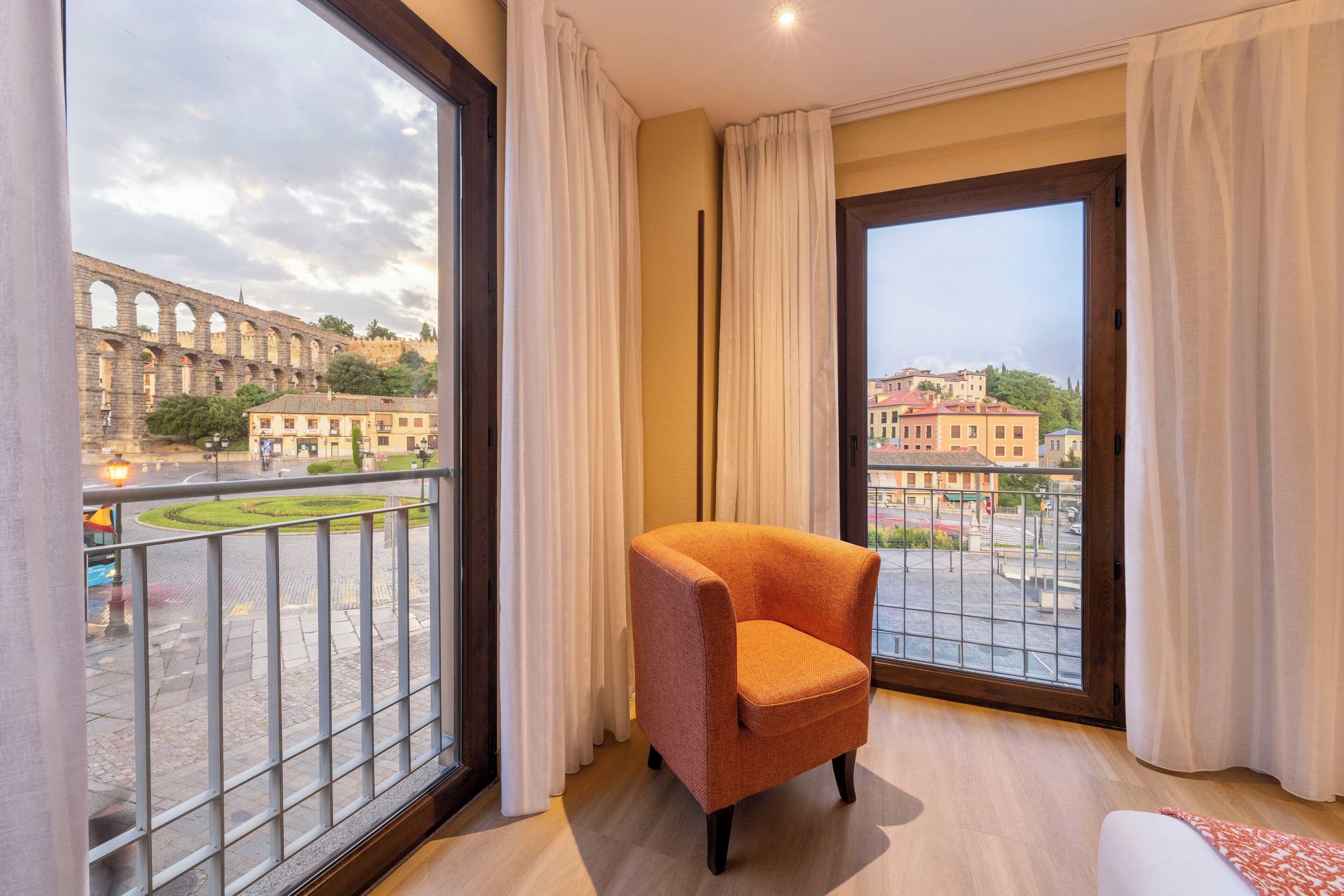 Gift card for Eurostars Plaza Acueducto Gift card for Eurostars Plaza Acueducto