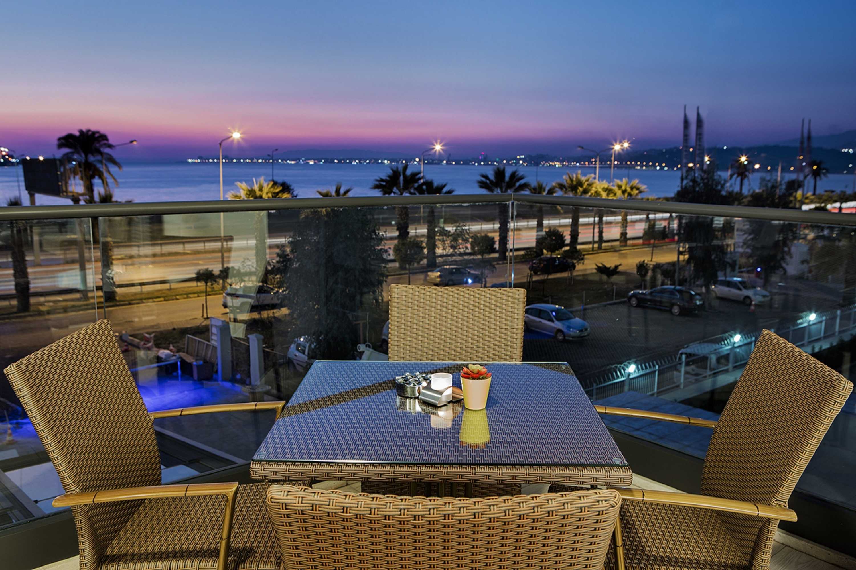 Gift card for Hilton Garden Inn Izmir Bayrakli Gift card for Hilton Garden Inn Izmir Bayrakli