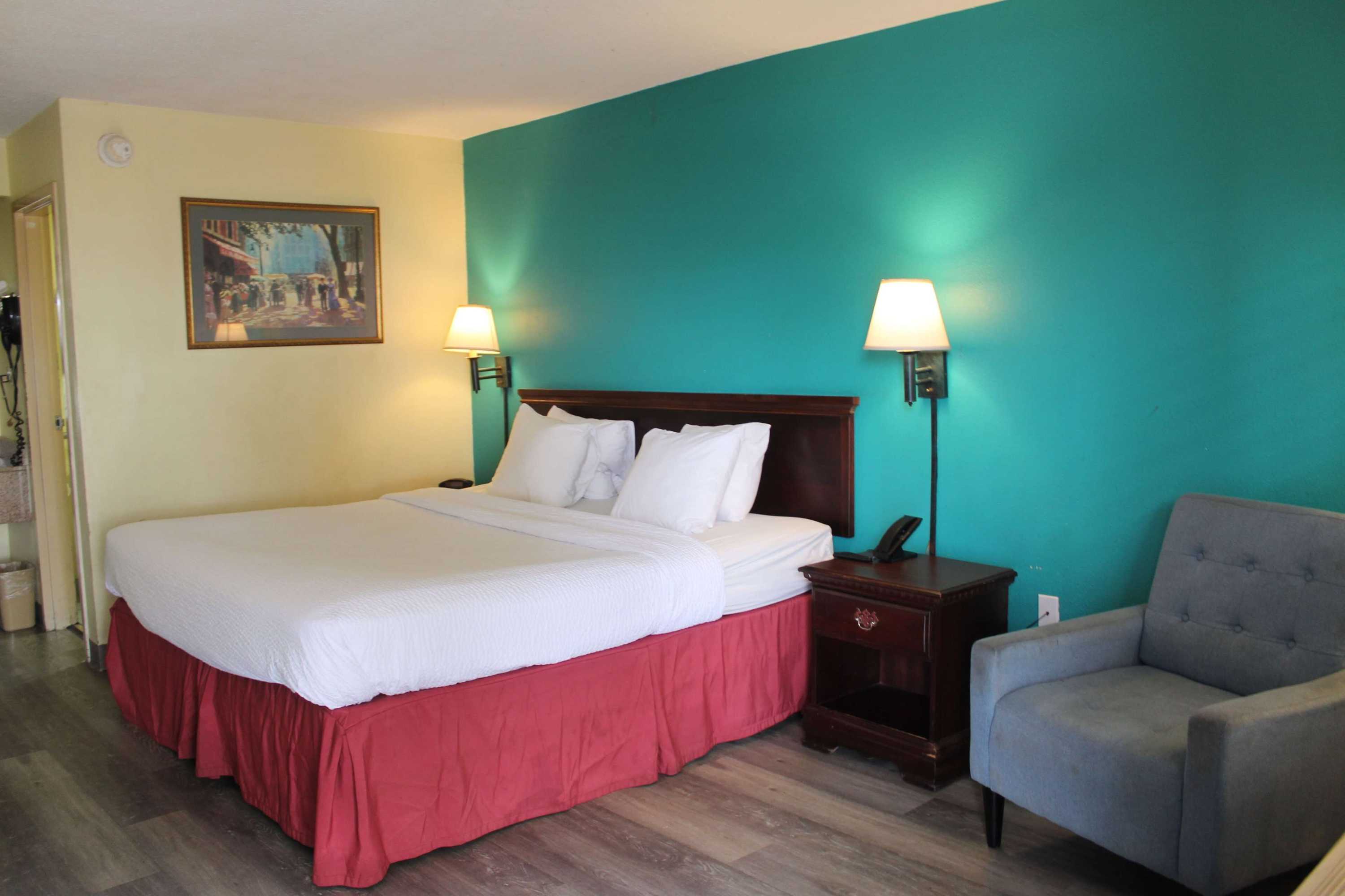 Gift card for Days Inn by Wyndham Marianna Gift card for Days Inn by Wyndham Marianna