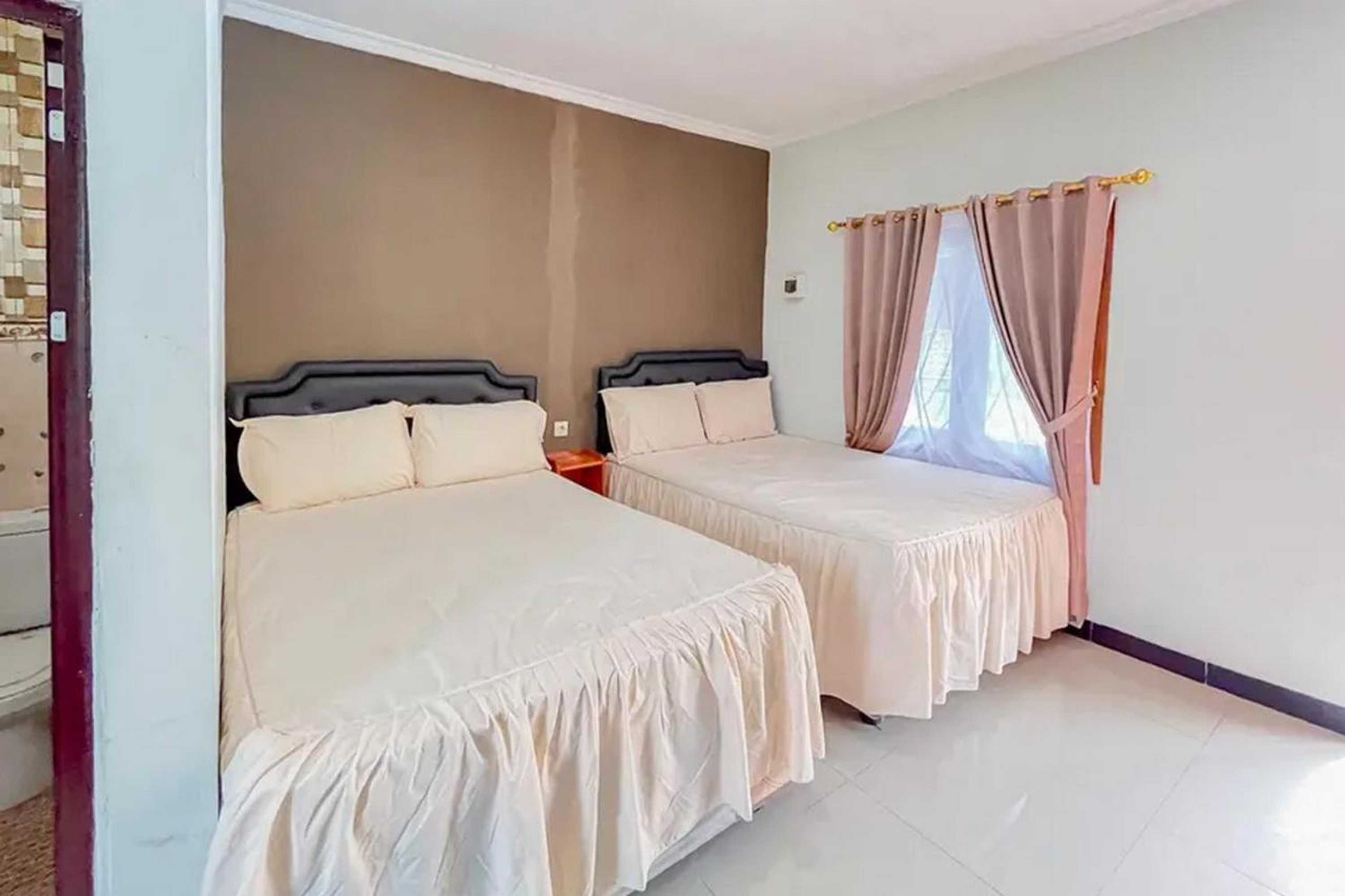Gift card for Villa Kampoeng City Wonosalam Mitra Reddoorz
