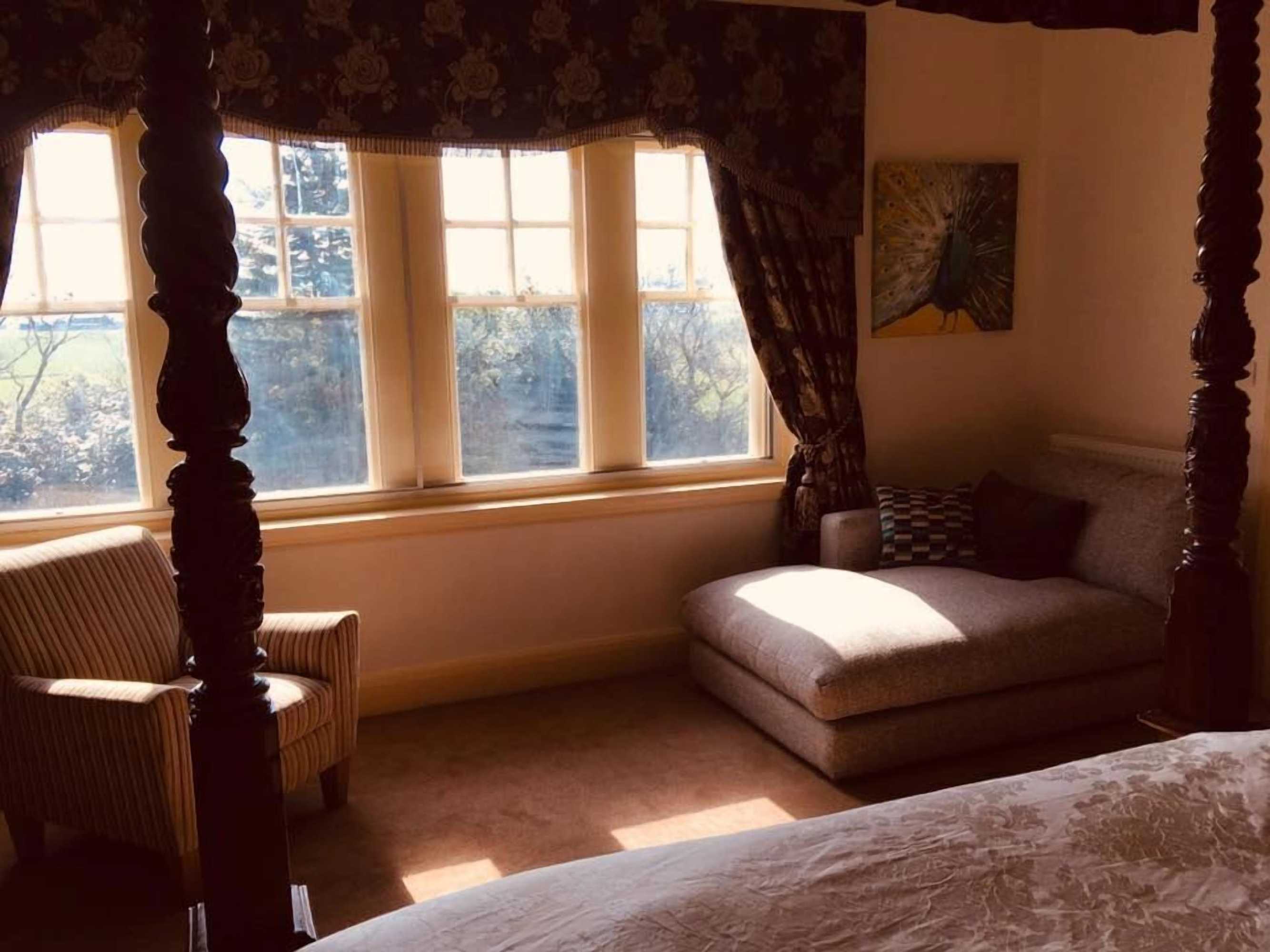 Gift card for Brass Castle Country House Accommodation Gift card for Brass Castle Country House Accommodation