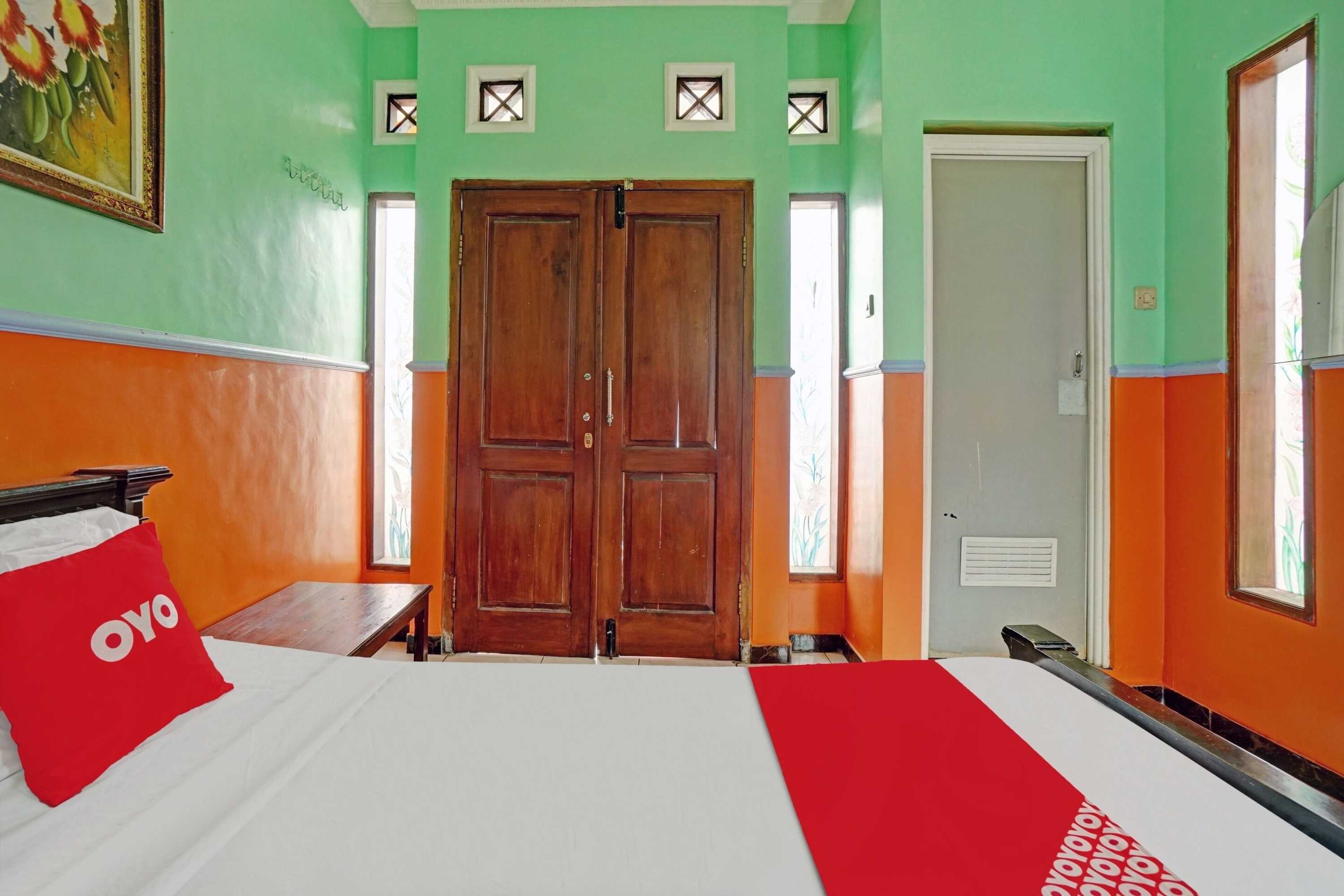 Gift card for Oyo Life 90321 Ken Ken Villa