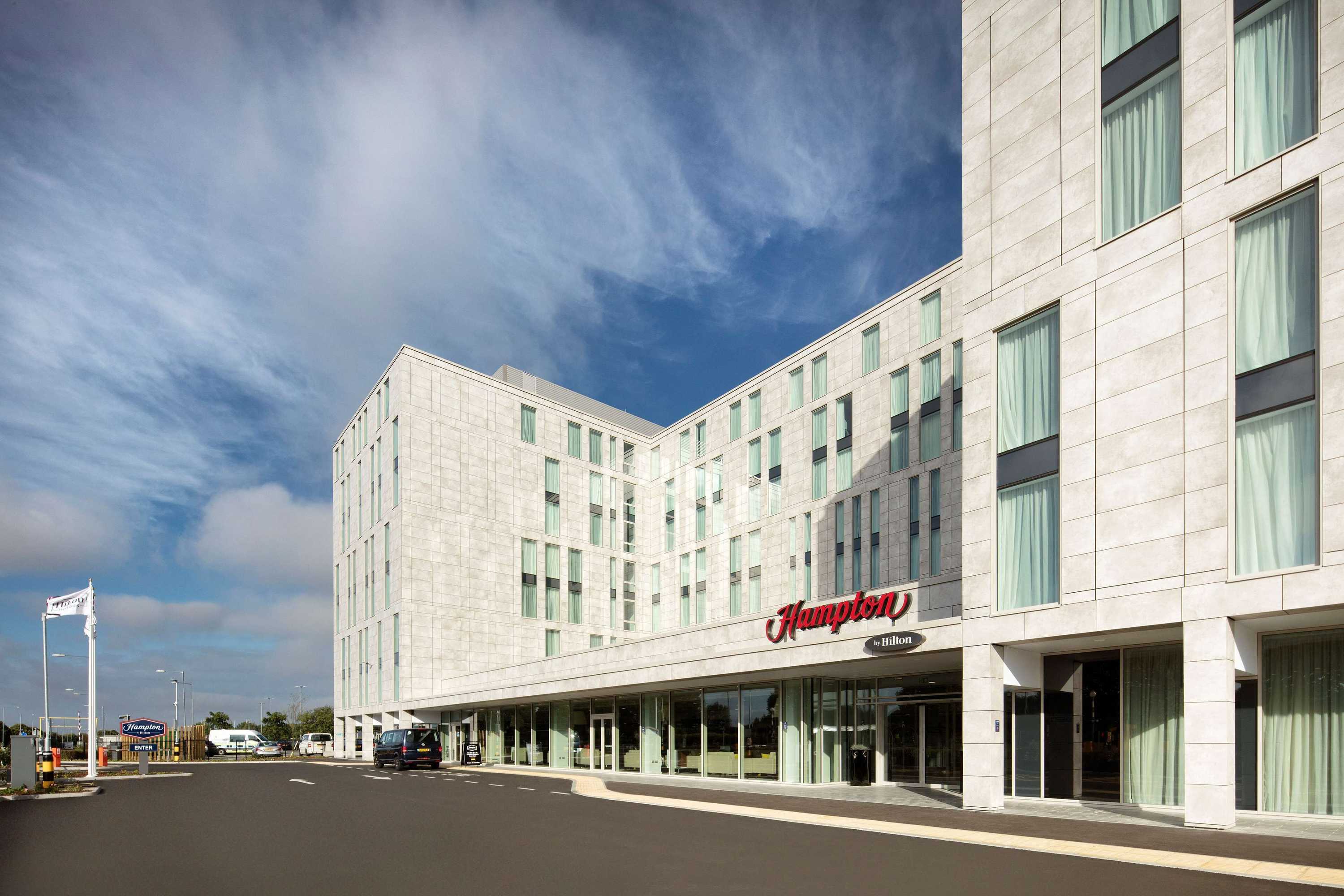 Gift card for Hampton by Hilton London Stansted Airport Gift card for Hampton by Hilton London Stansted Airport